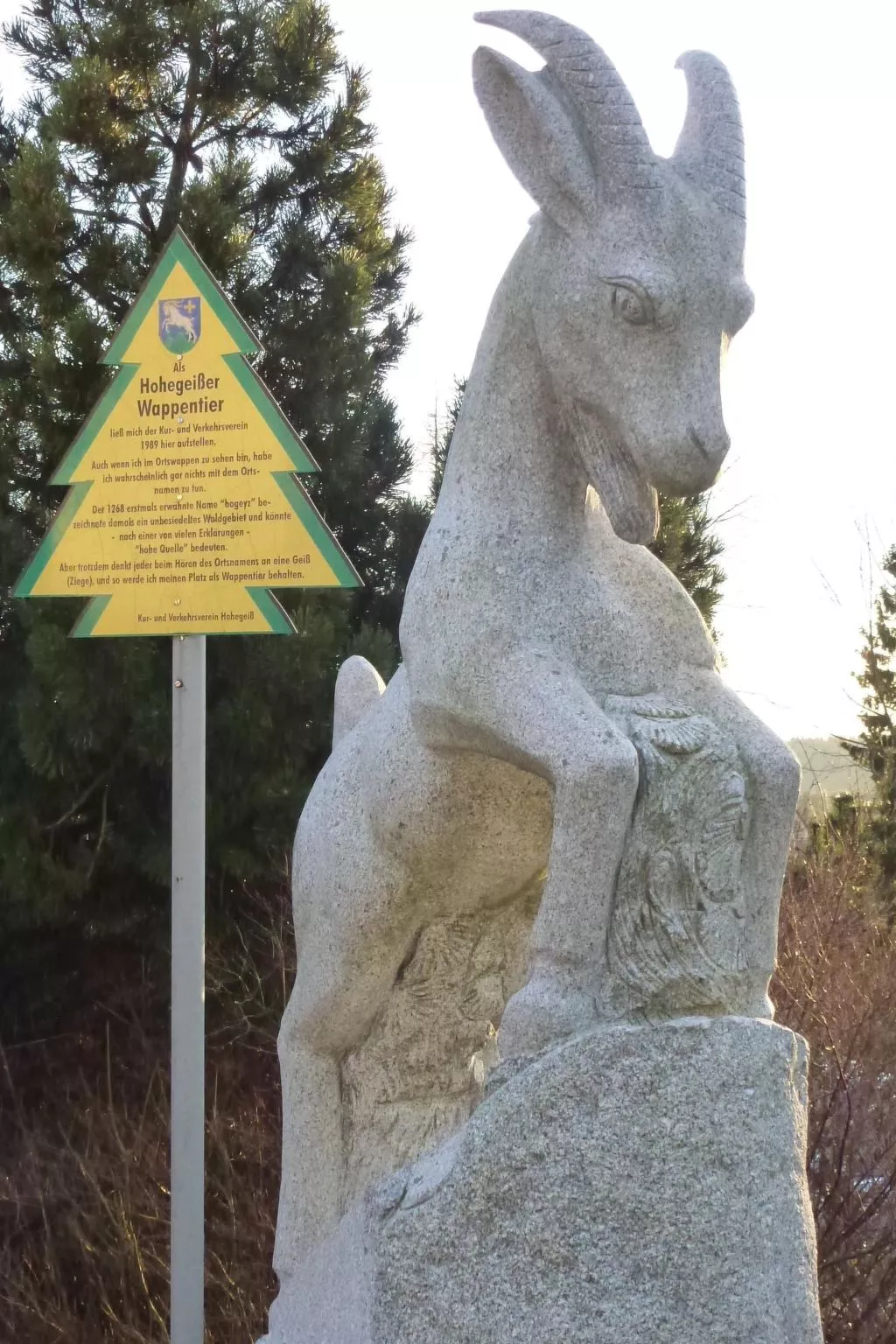 Mit Blick auf die Berge-Draußen