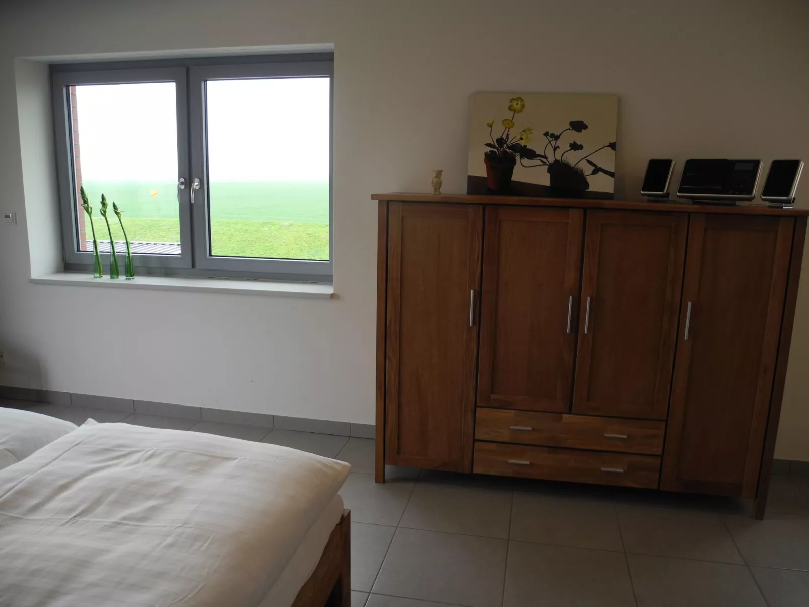 Geräumiges Ferienhaus mit Garten und Weitblick-Dedans