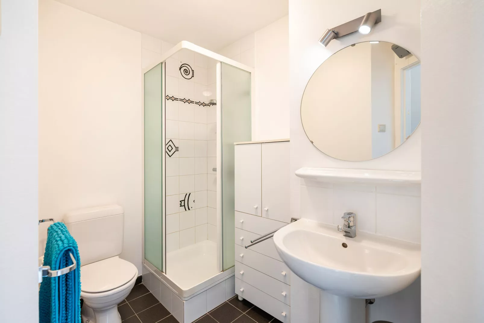 Promenade C301-Bathroom