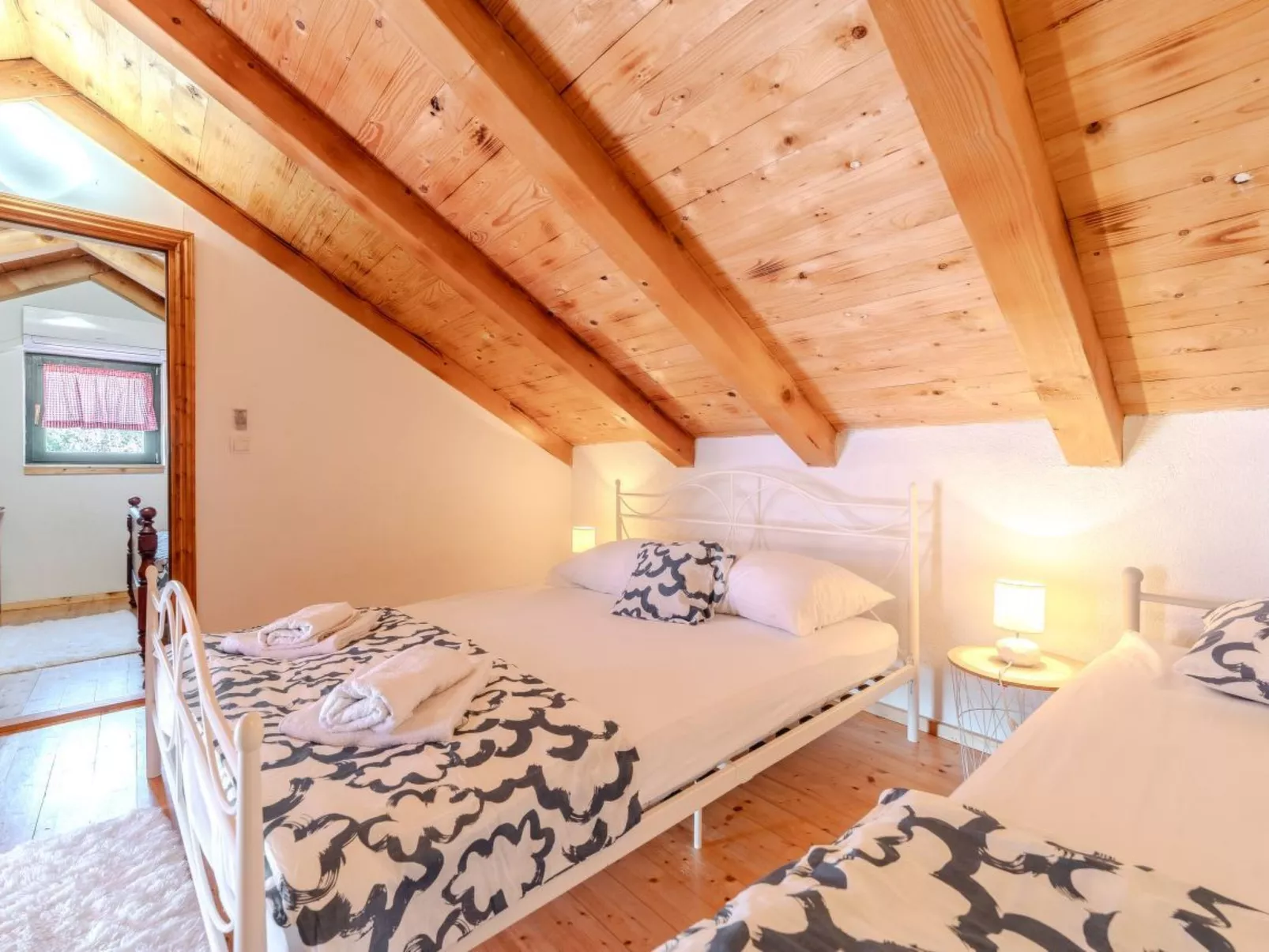 Orhideja - Agentur TA Leut-Drinnen