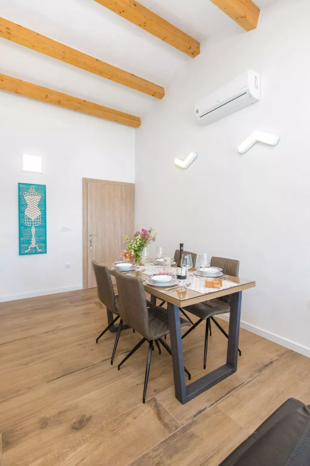 "Appartement Nr. 5".-Inside