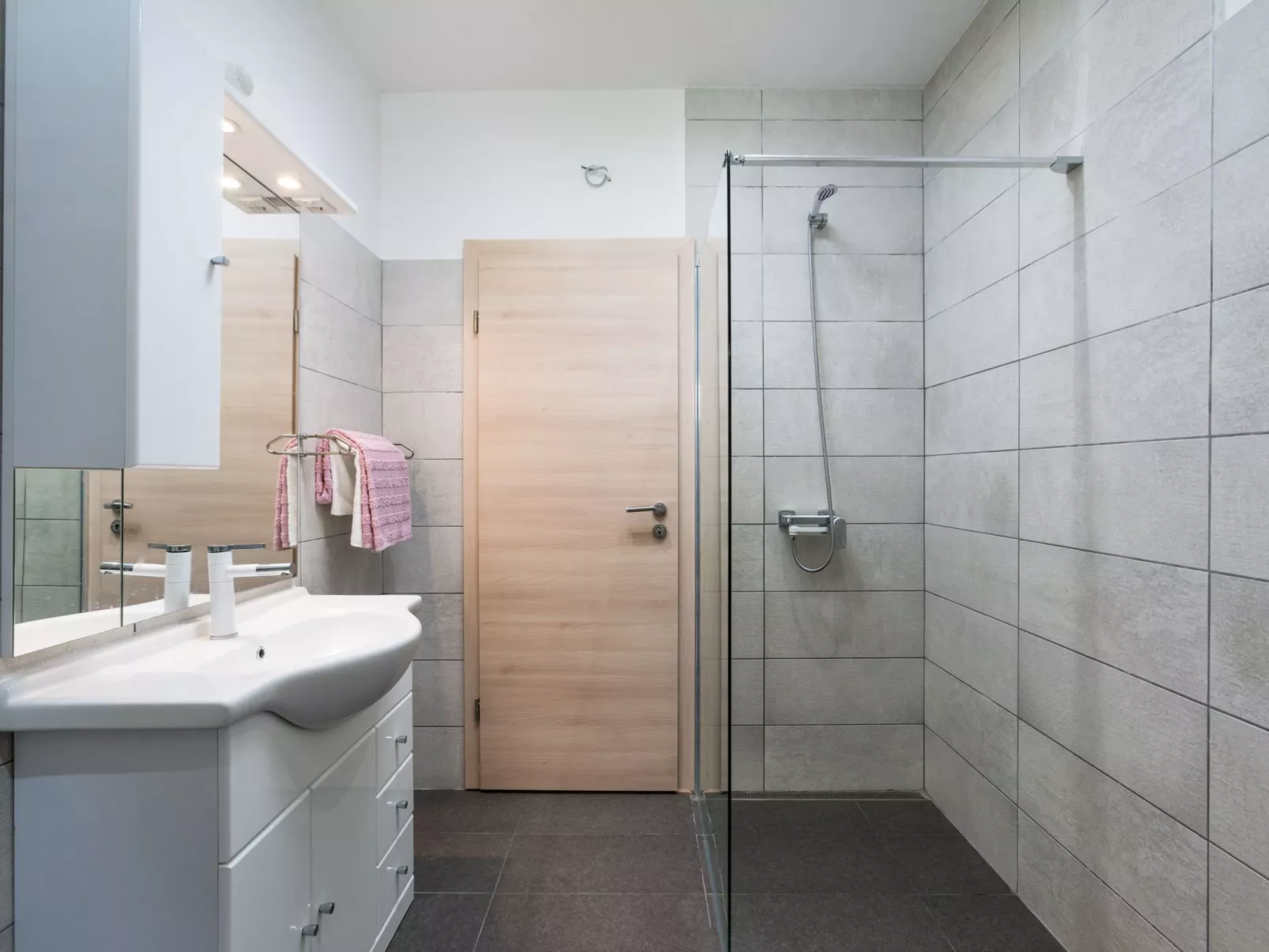 Seaside Villa Lara mit beheiztem Swimmingpool-Dedans