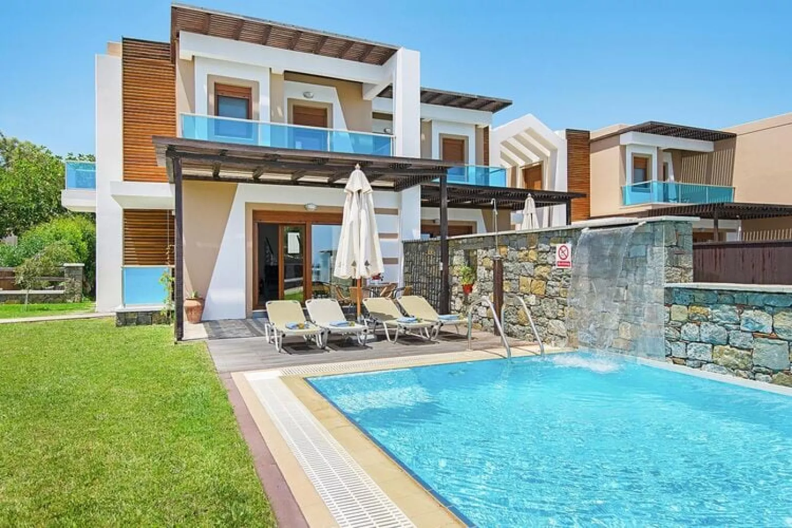 Villas Horizon Line / Villa Alia / Kiotari-Piscine