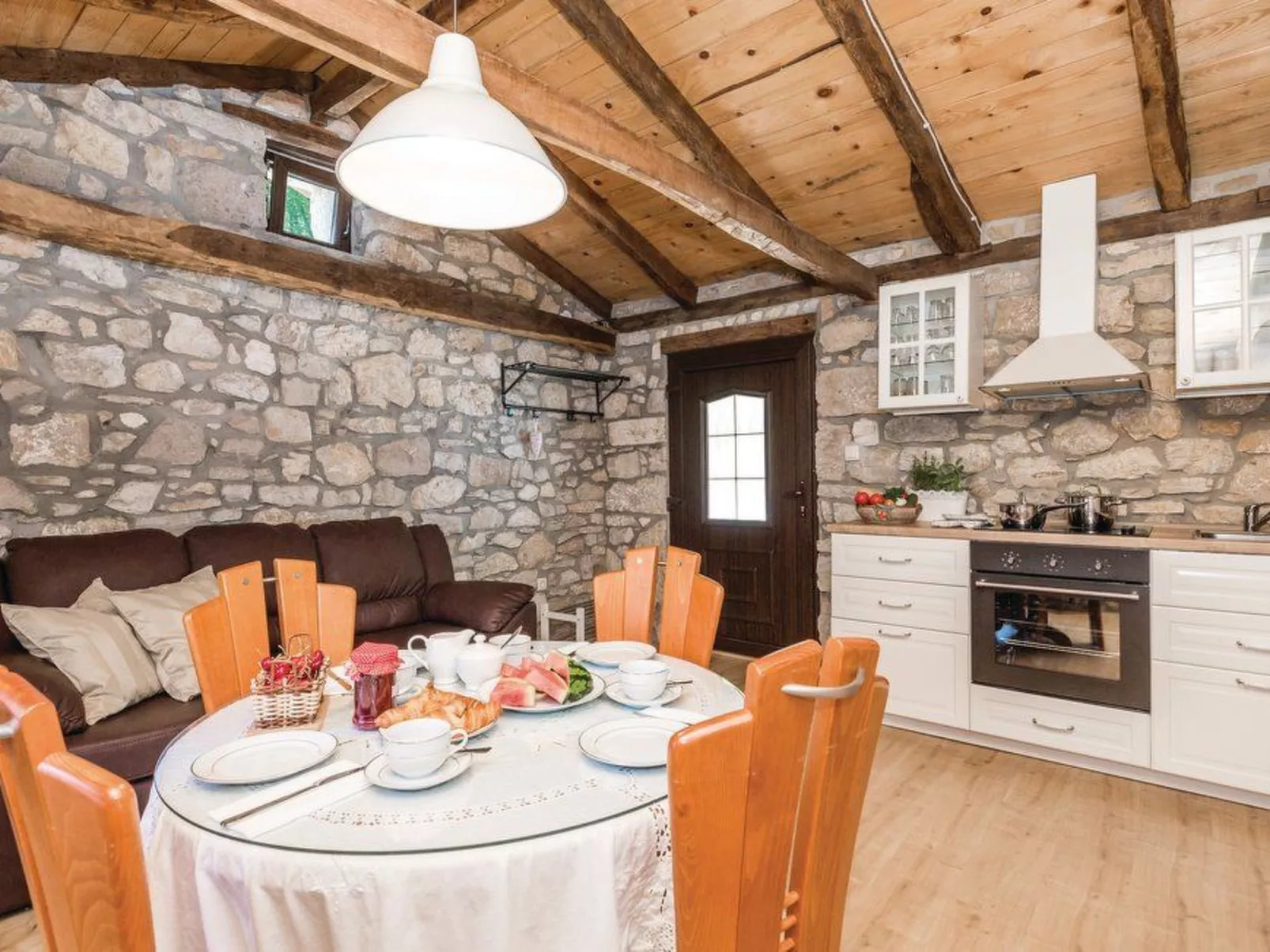 In Lovranska Draga mit großem Kamin-Inside