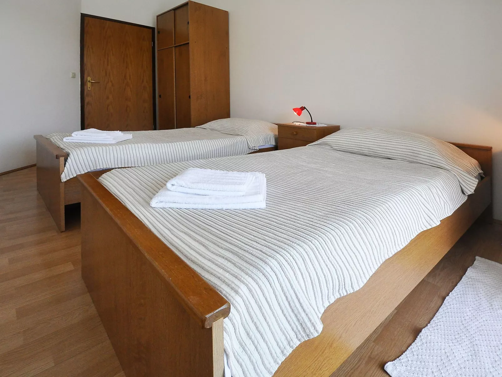 Zwei-Zimmer-Wohnung in der Nähe des Meeres-Inside