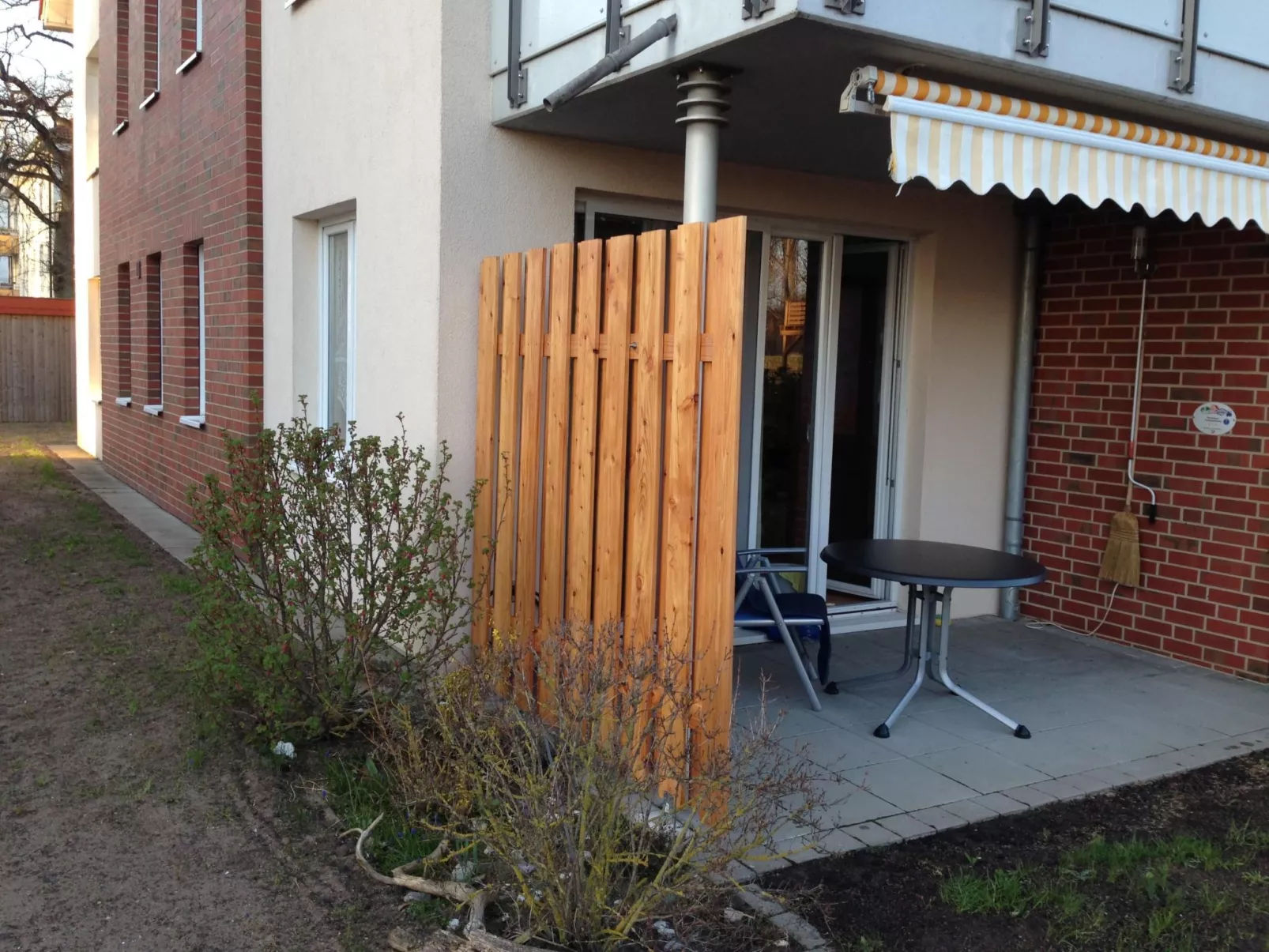 Appartement mit Terrasse-Draußen