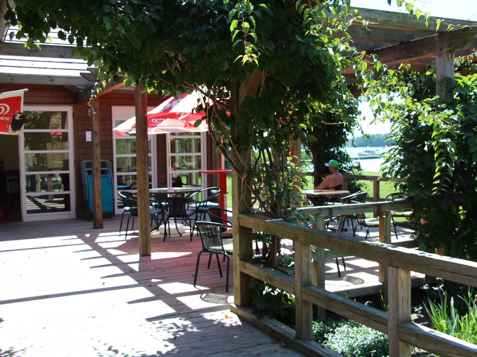 In Hohenlychen mit Grill, Loggia 5-Dehors