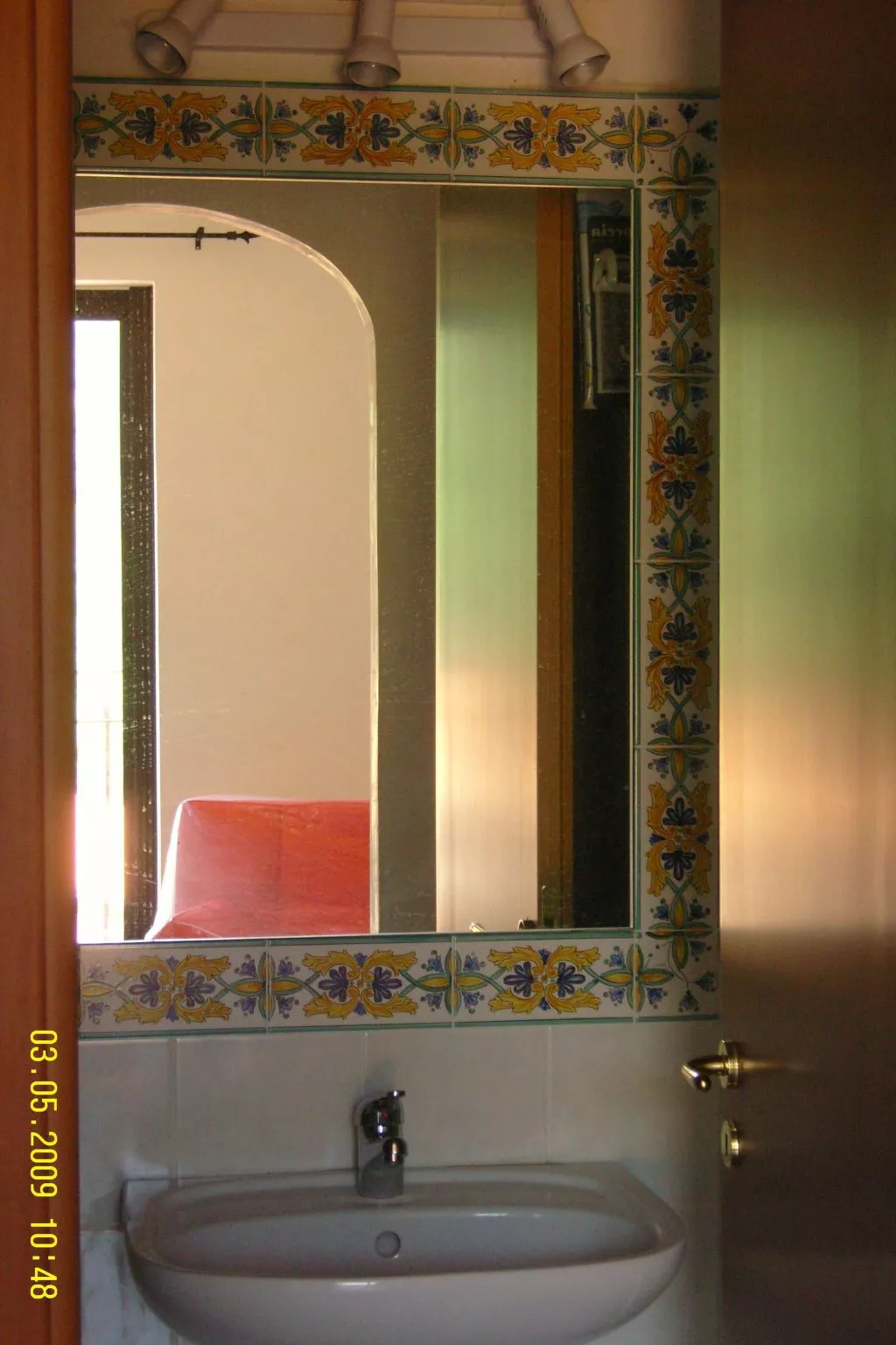 Flacher Kirschbaum-Drinnen