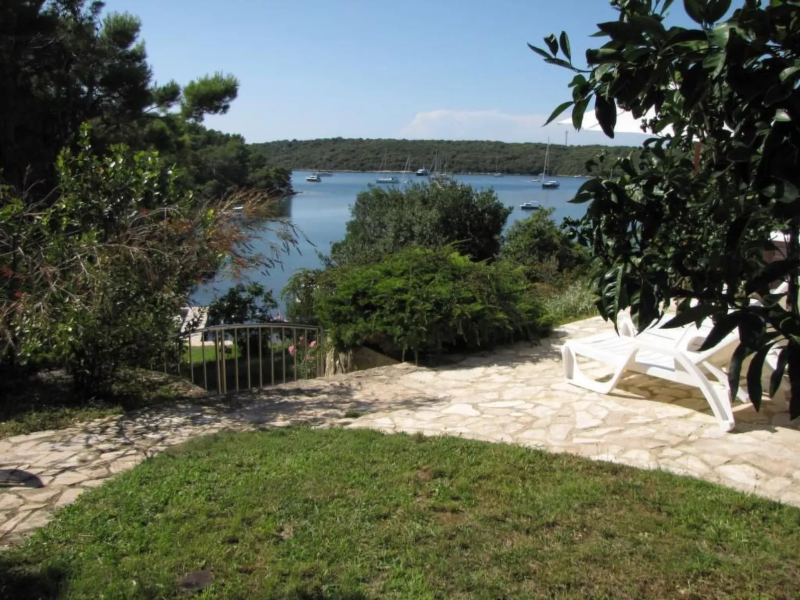 Haus Rina Banjole mit Whirlpool und Garten-Dehors