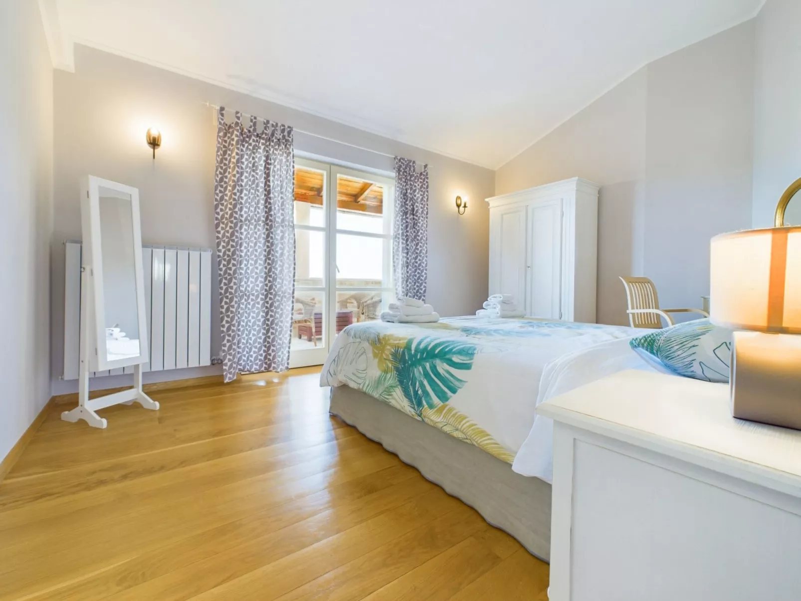 Luxusvilla "Azzurra" mit beheiztem Pool-Inside