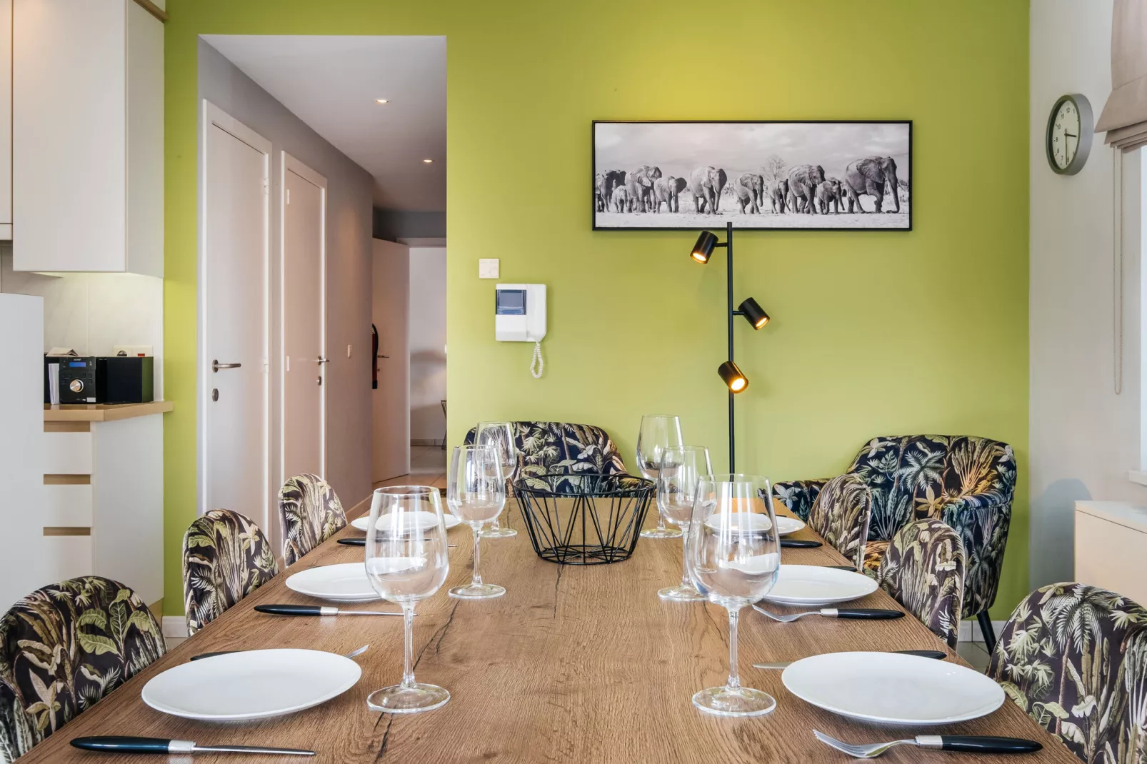 Monet 103 p-Dining room