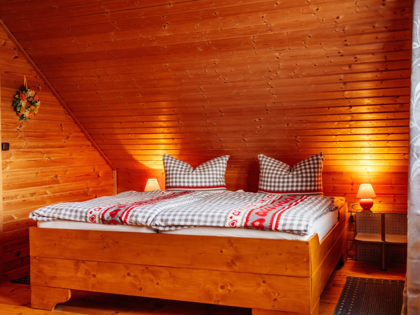 Wunderschönes Blockhaus mit Terrasse - Inside