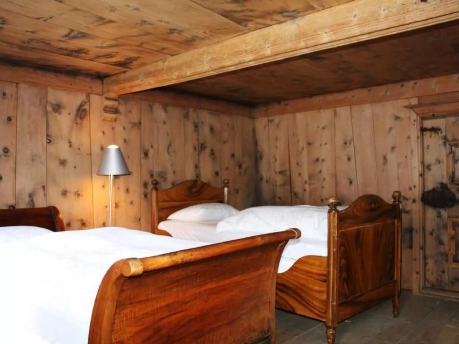 Engadina unten-Inside