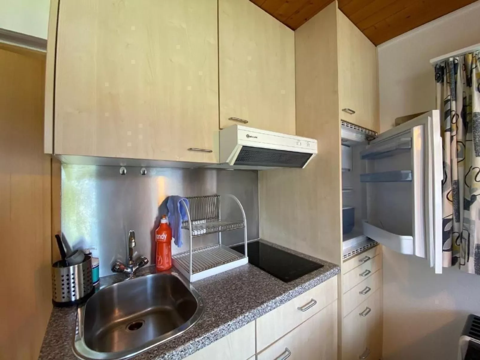 Marcello's Gartenhüsli-Drinnen