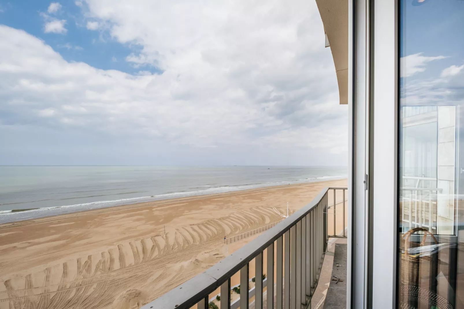 Las palmas 501-Terrace balcony