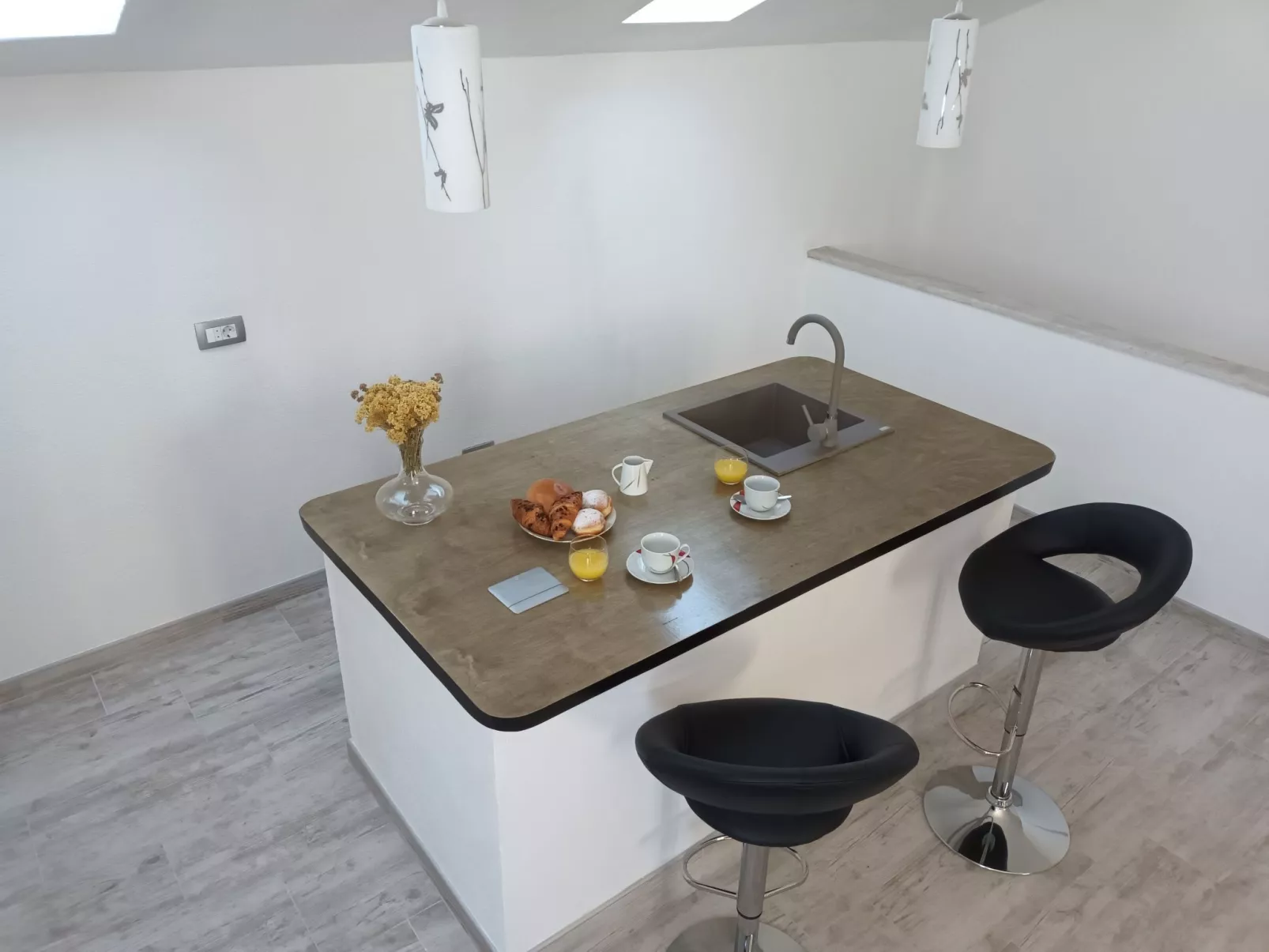 Gesamtes Ferienhaus in Sumartin mit Privatem Pool-Dedans