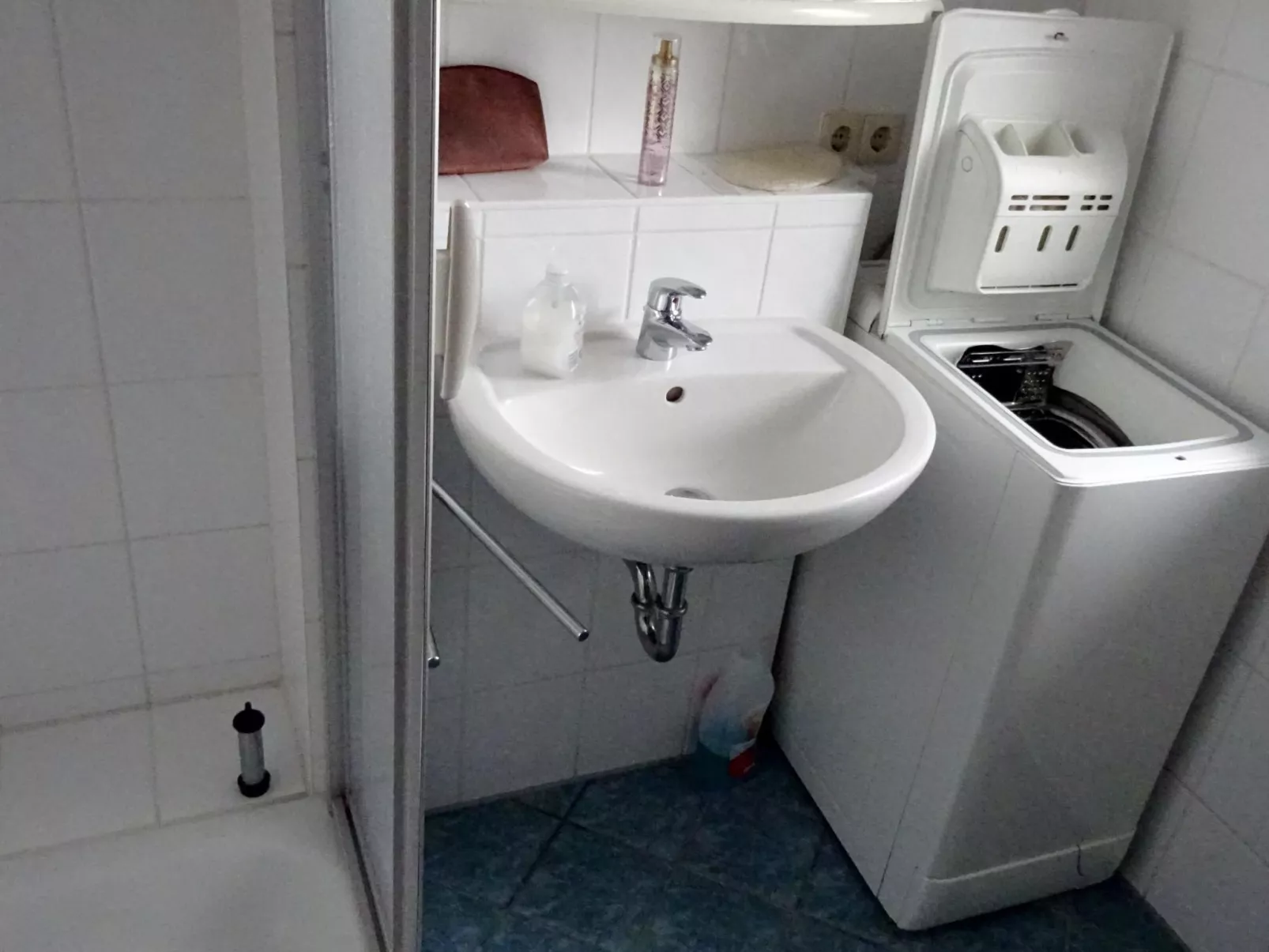 Komfortable Doppelhaushälfte und großem Garten-Drinnen