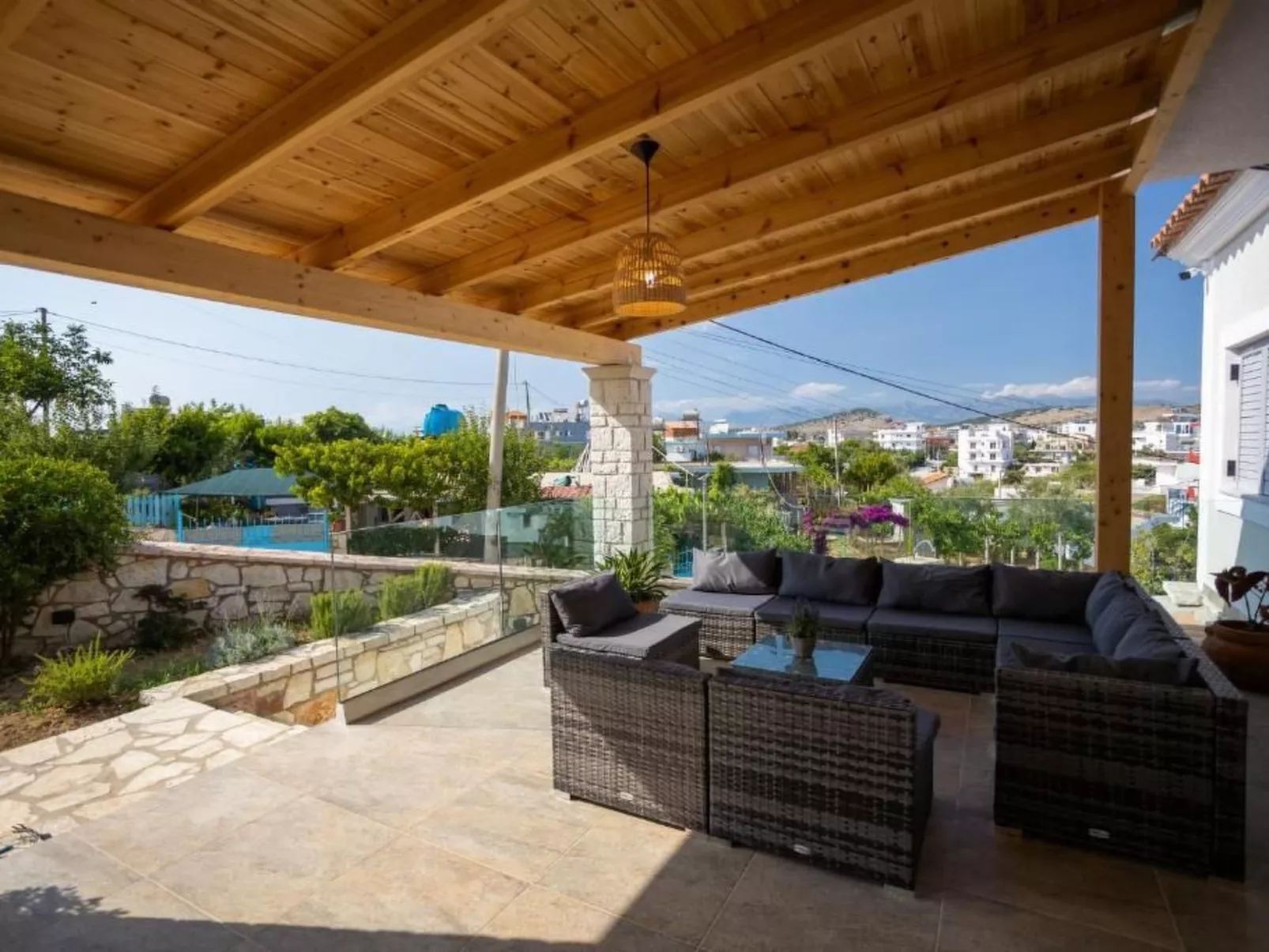 Entdecken Sie die ruhige Opulenz der Luxusvilla Levanda in Südalbanien - Dedans