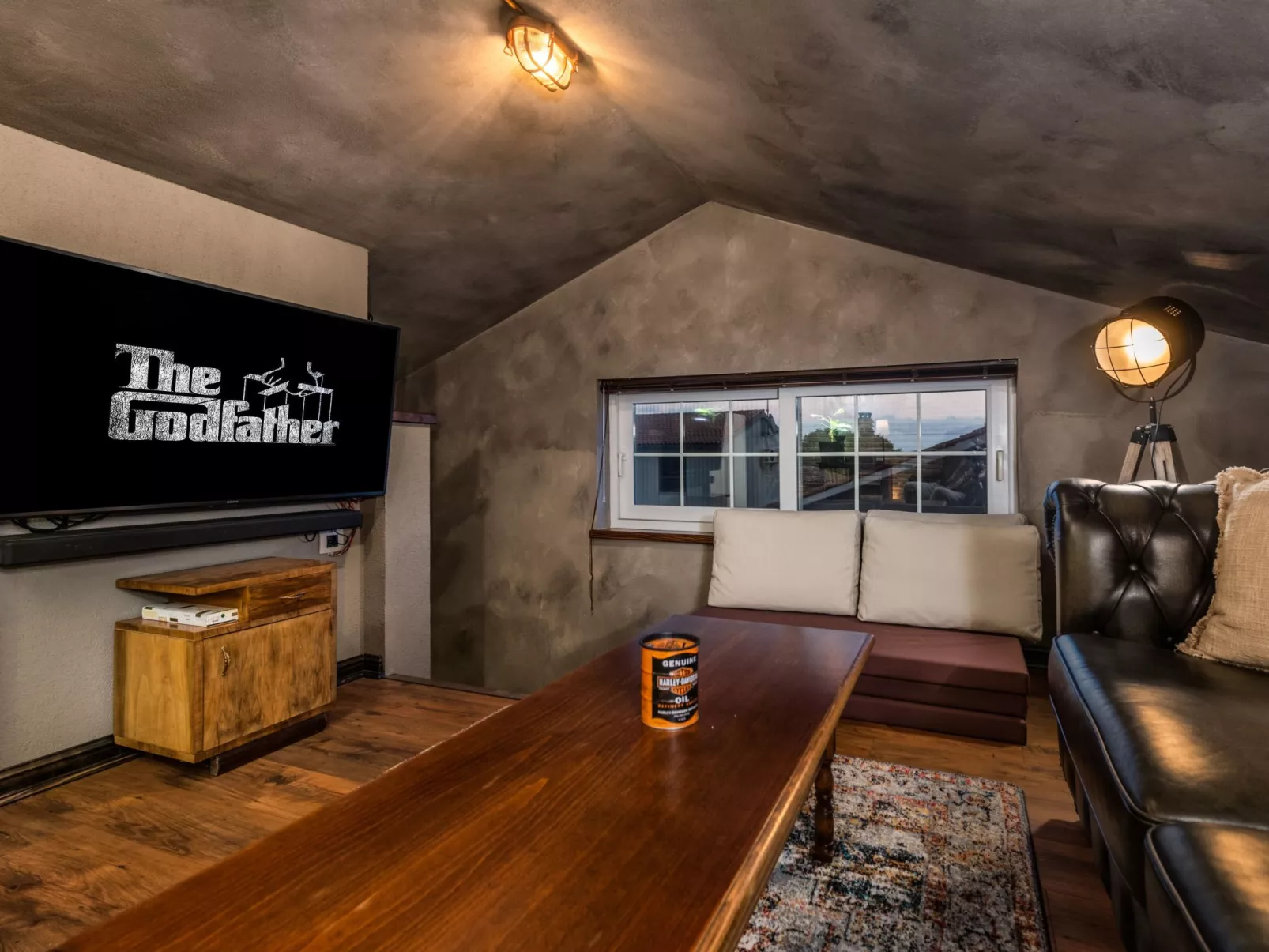 Rustic cozy house Pupy mit private pool und kino-Drinnen