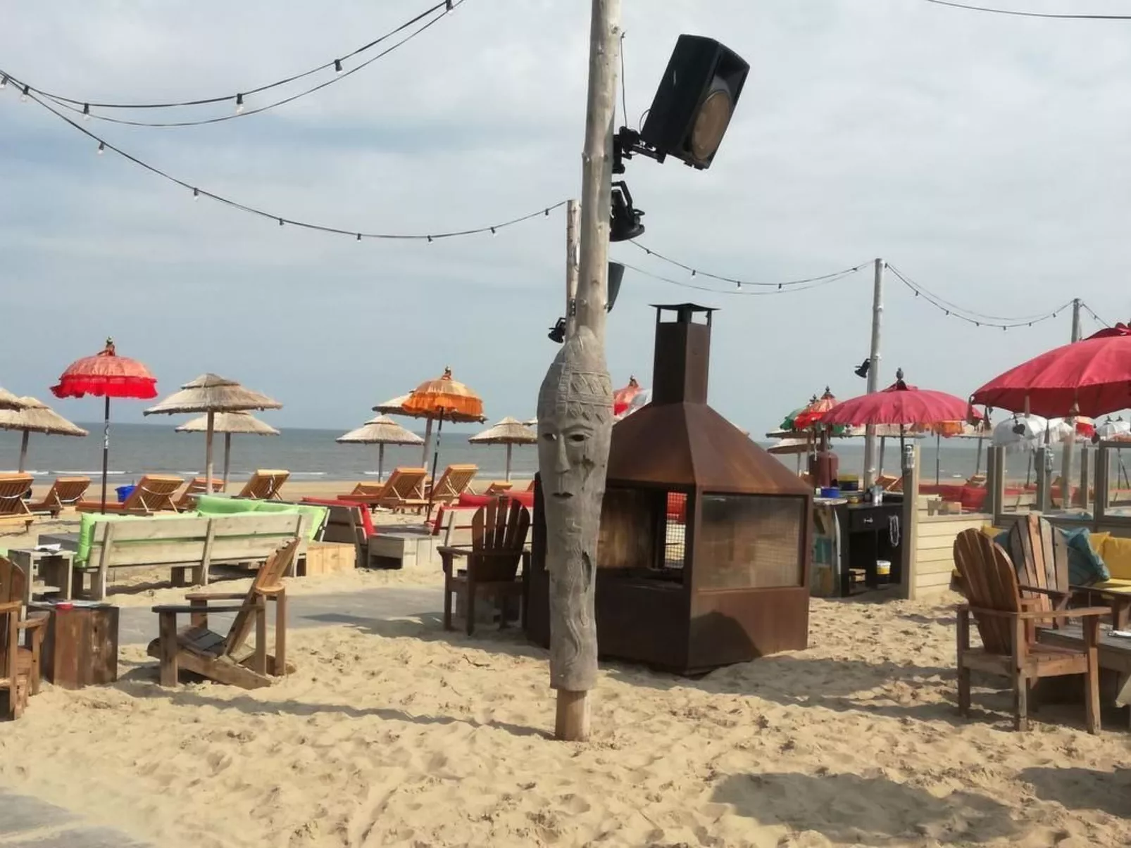 "Emmastraat" mit Terrasse-Drinnen