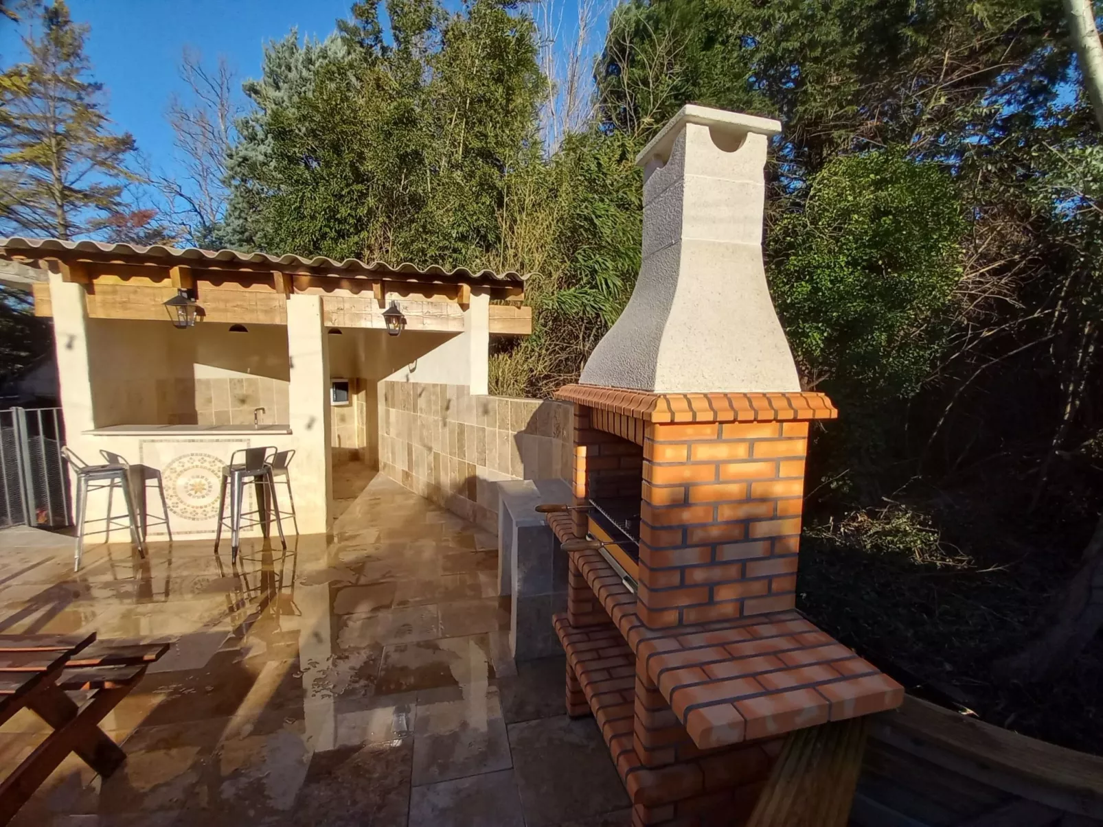 Valentins Gîte Moulin de Tartay in Avignon-Draußen