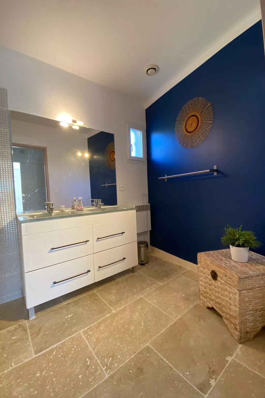 Villa Chemin du Lirac in Tavel-Drinnen