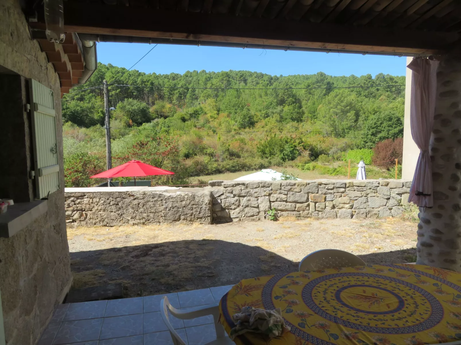 Haus für 6 Personen mit eigener Terrasse-Draußen