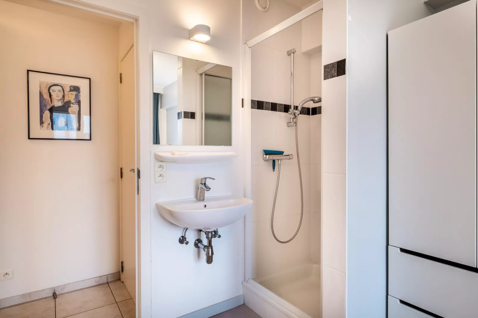 Les Petrels 401G-Bathroom