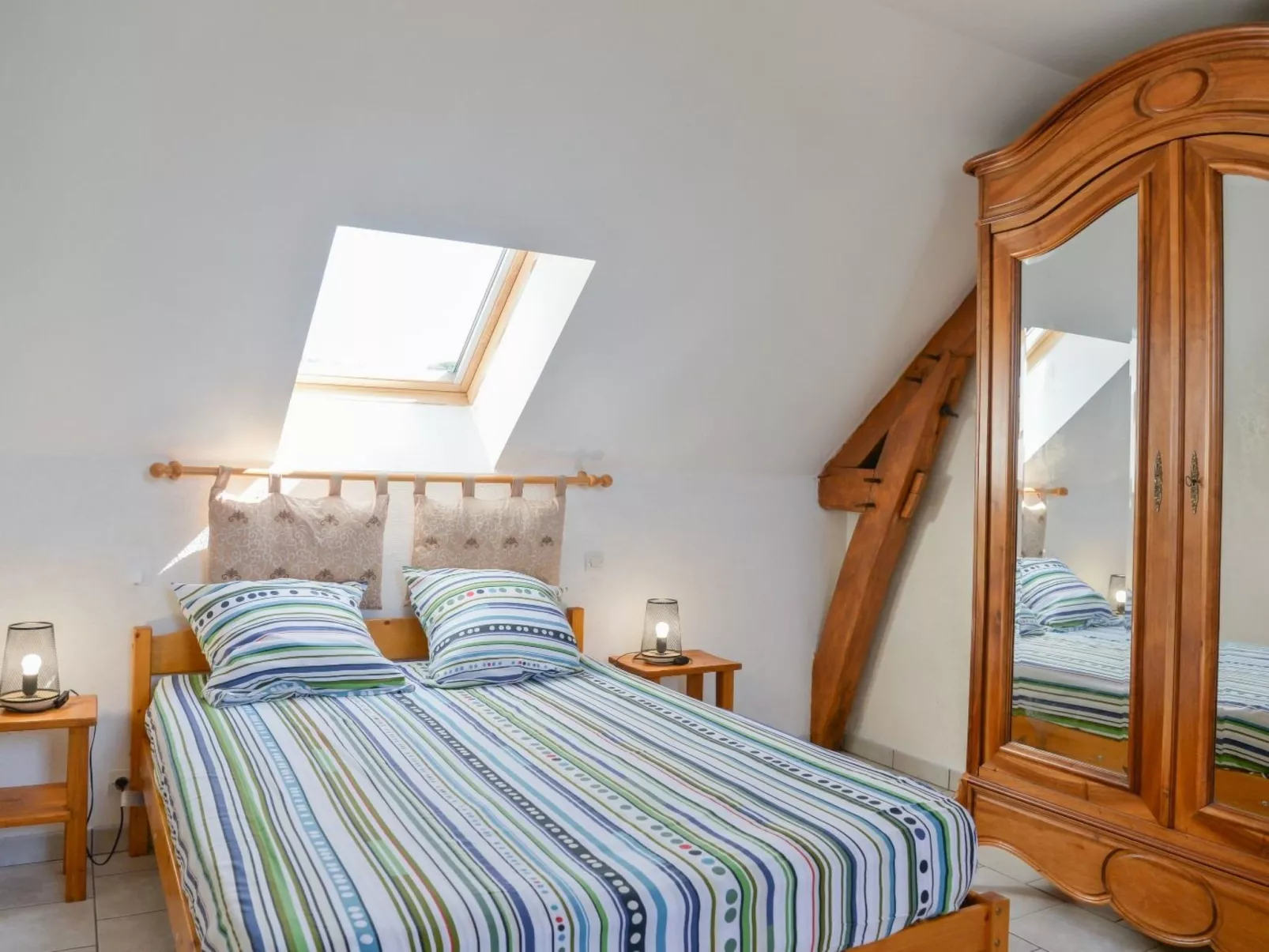 Der Ruf der freien Zone-Drinnen