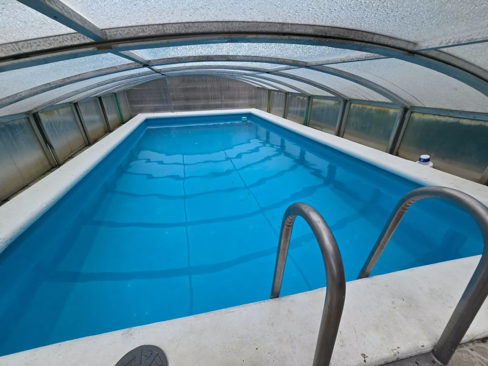 Le Chalet Sous Les Sapins, mit Swimmingpool, Sauna-Outside