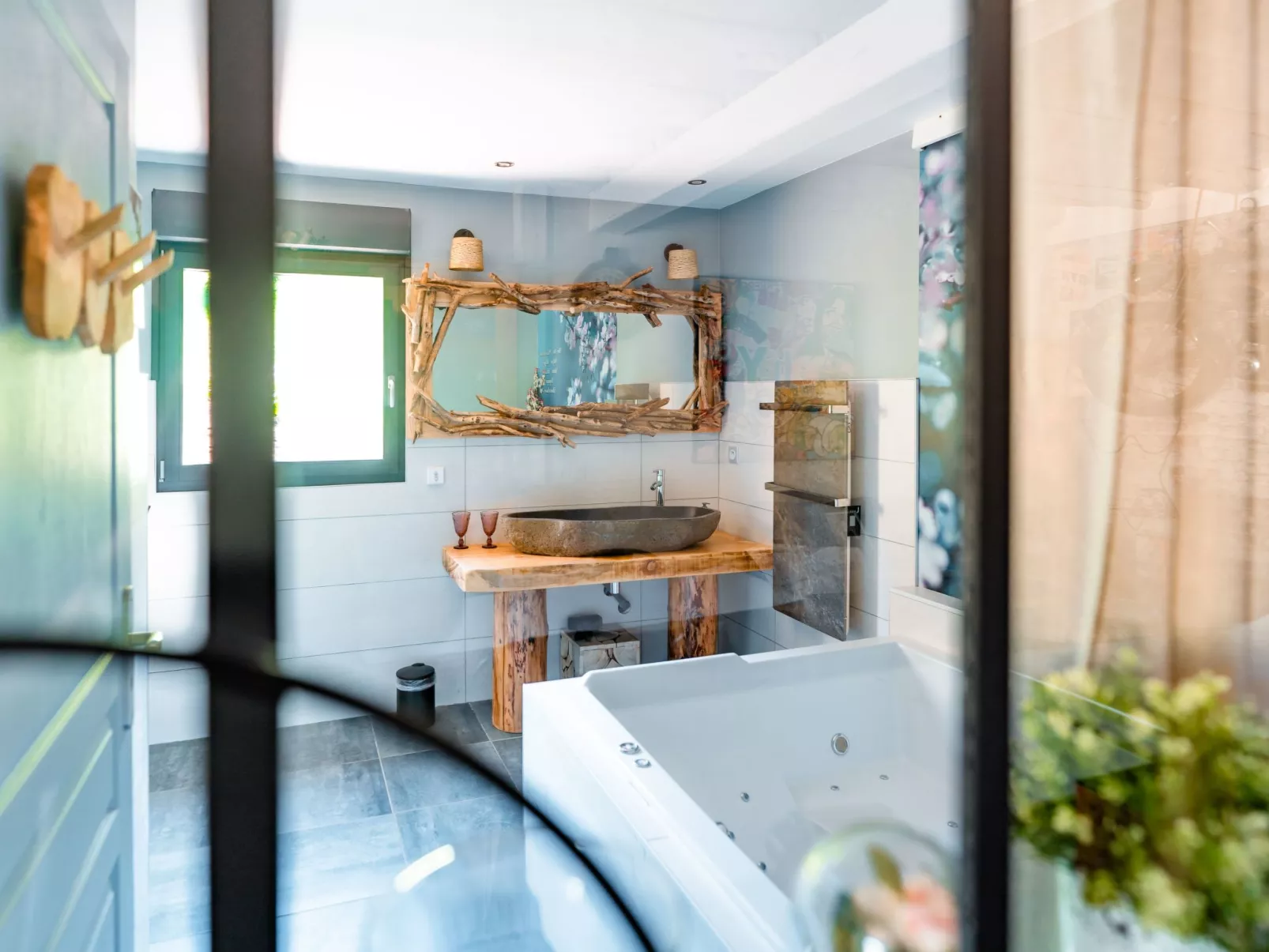 Domäne "Leons Garage"-Drinnen