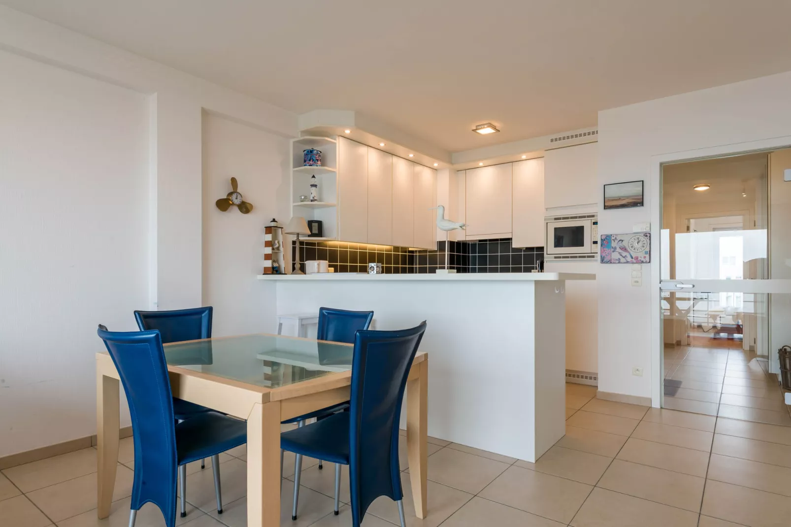 Les Petrels 601G-Kitchen