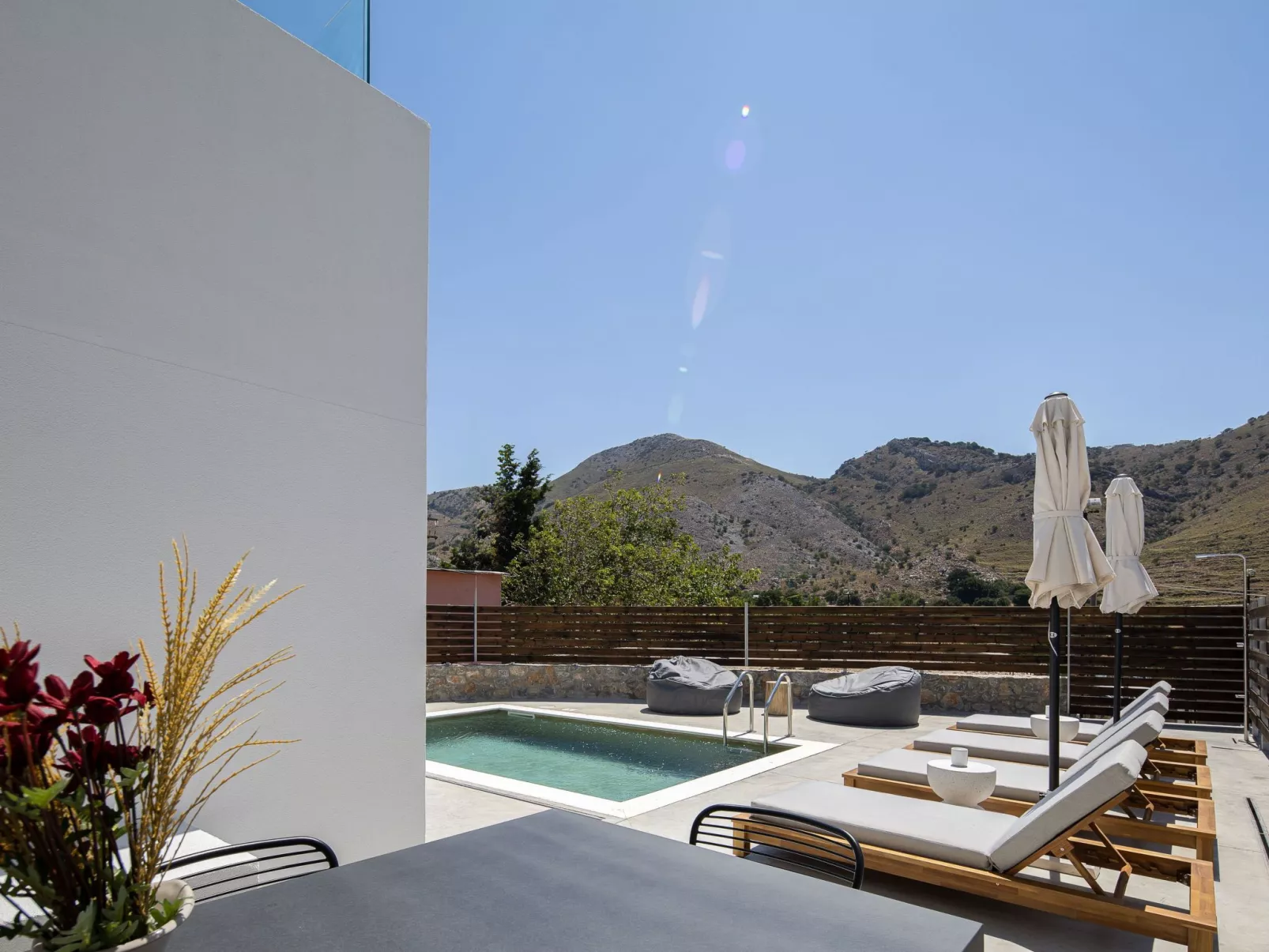 Imbros Villa lll -''Gratis''Beheizter Pool in den Bergen-Inside