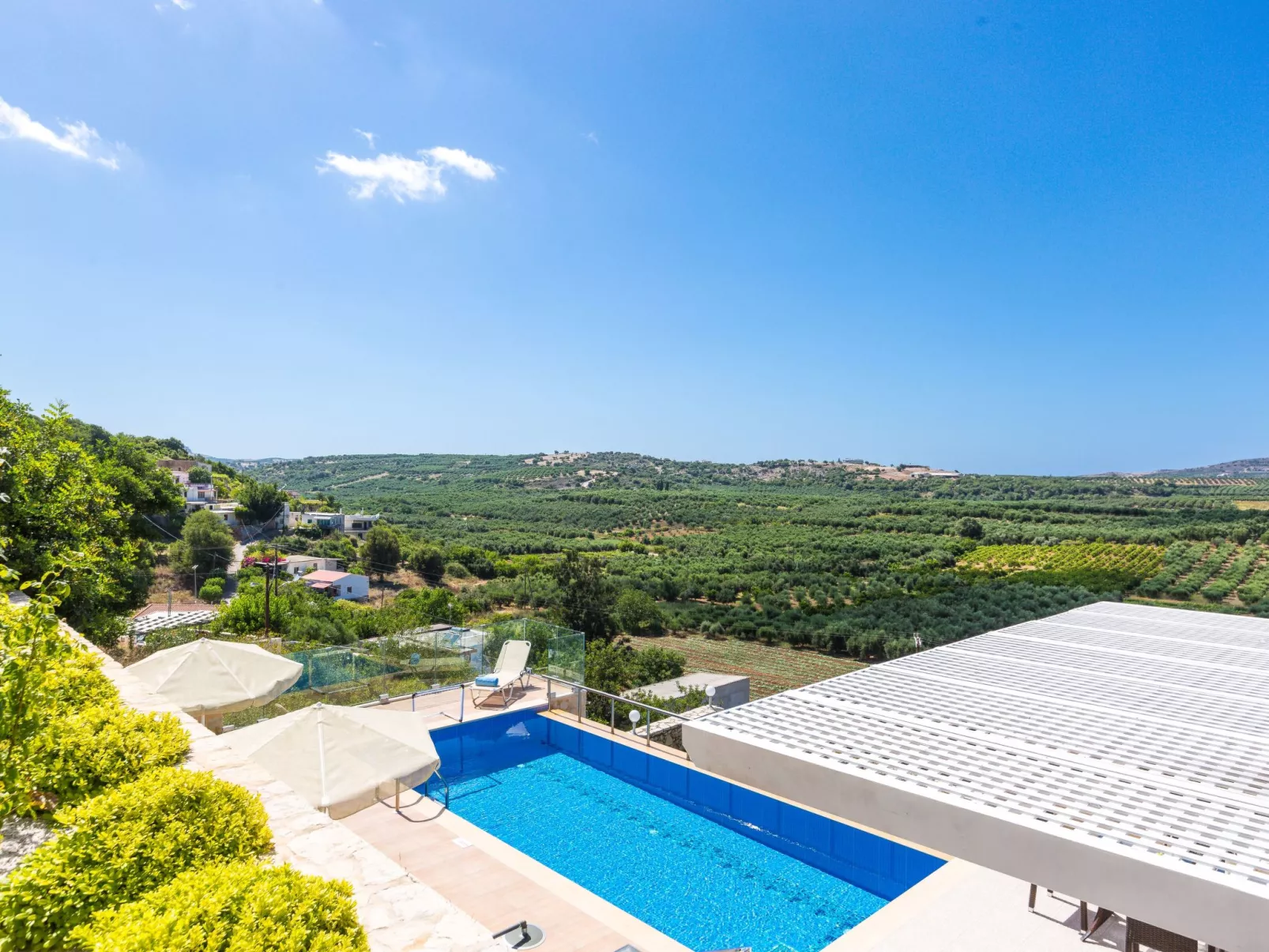 Villa "Kampos" mit eigenem Pool-Draußen