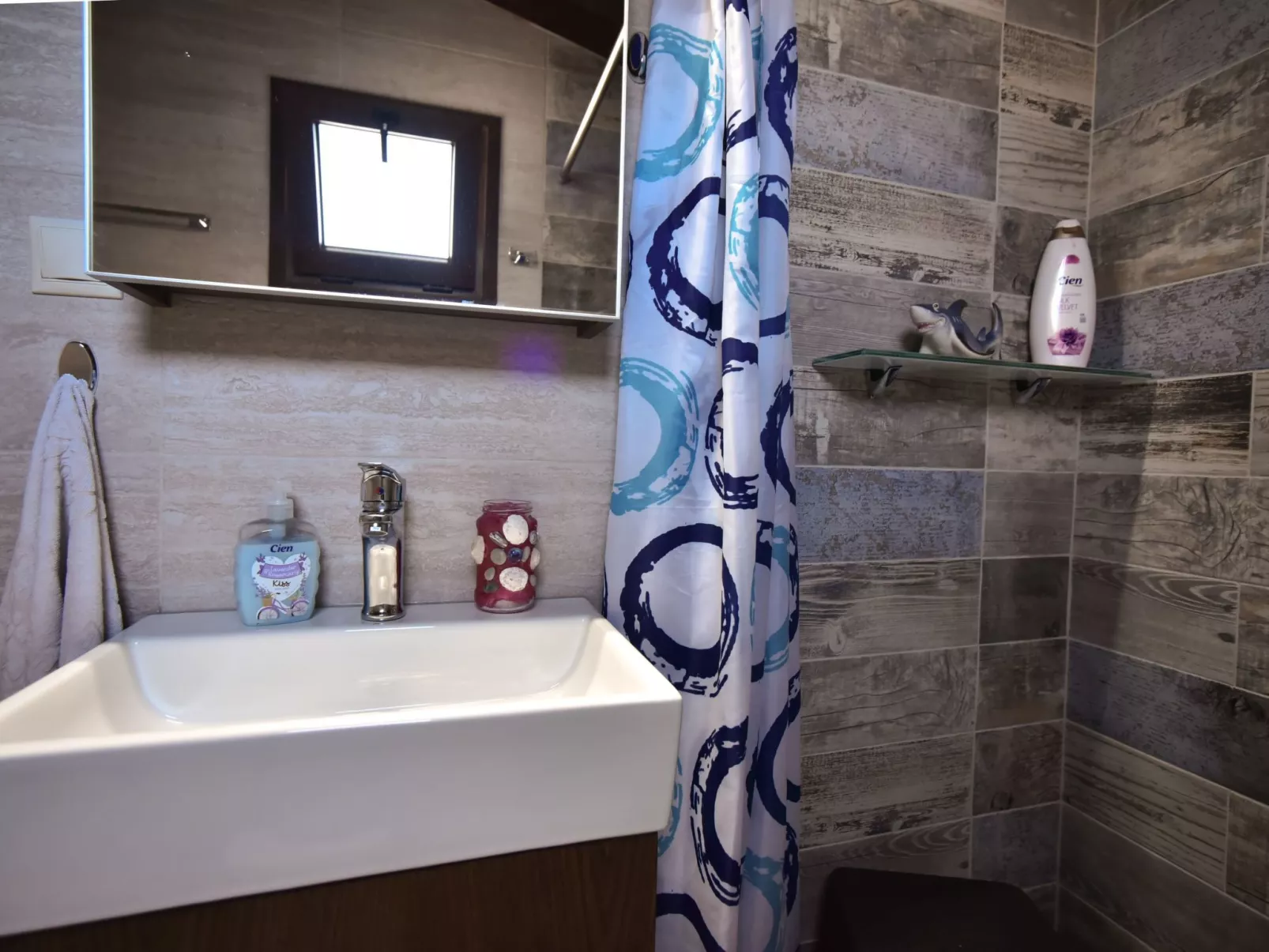 Gorgona Apt - Ihr Traum-1-BDR-Ferienhaus-Drinnen