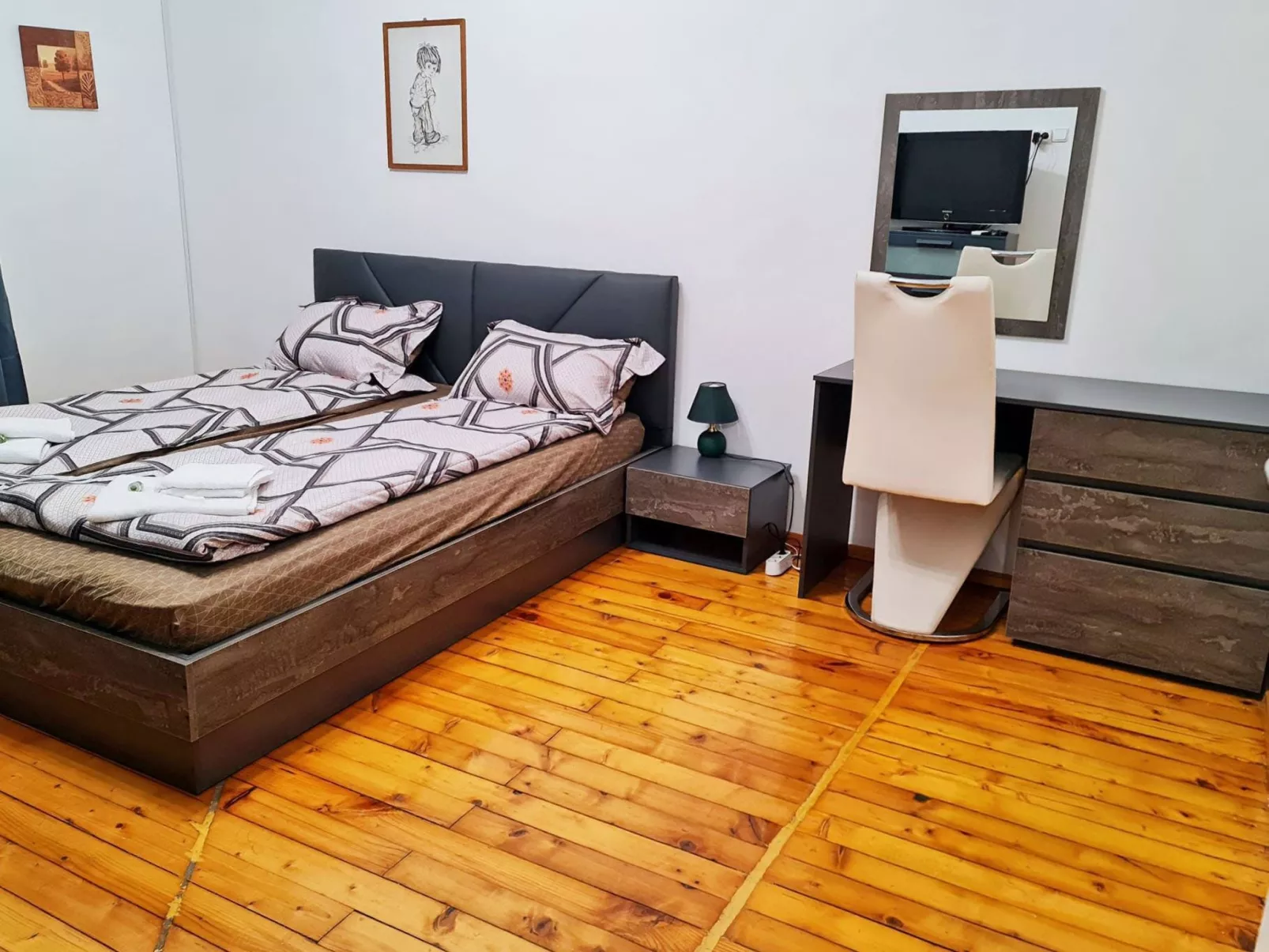Komfort-Suite im Zentrum von Sofia, zwei Schlafzimmer, acc - Image-tags.info