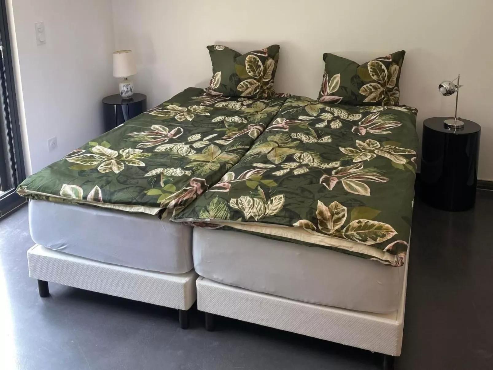 The Olive Retreat-Dedans