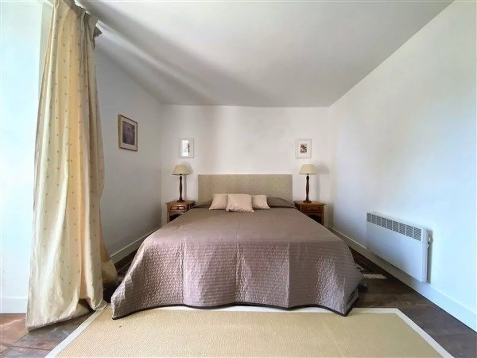 Domaine des Prairies de Latry-Inside