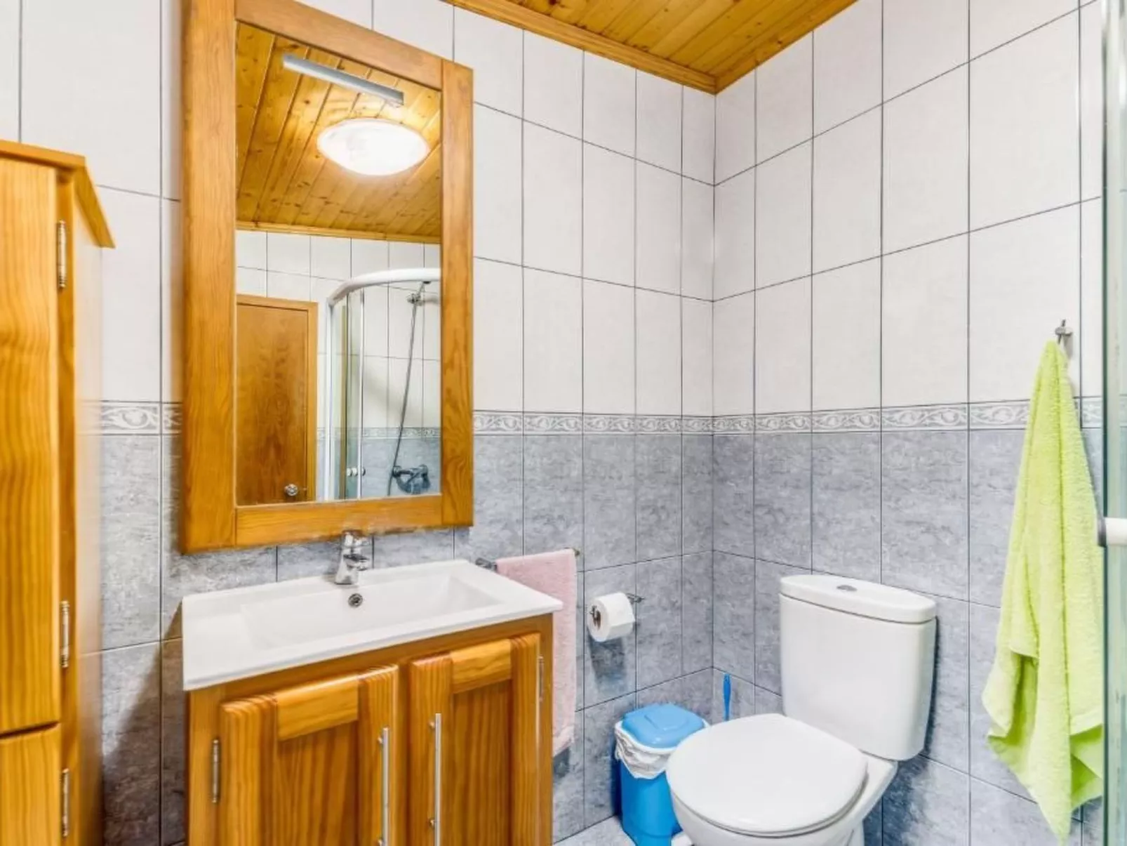 Ziegenrückzug-Drinnen