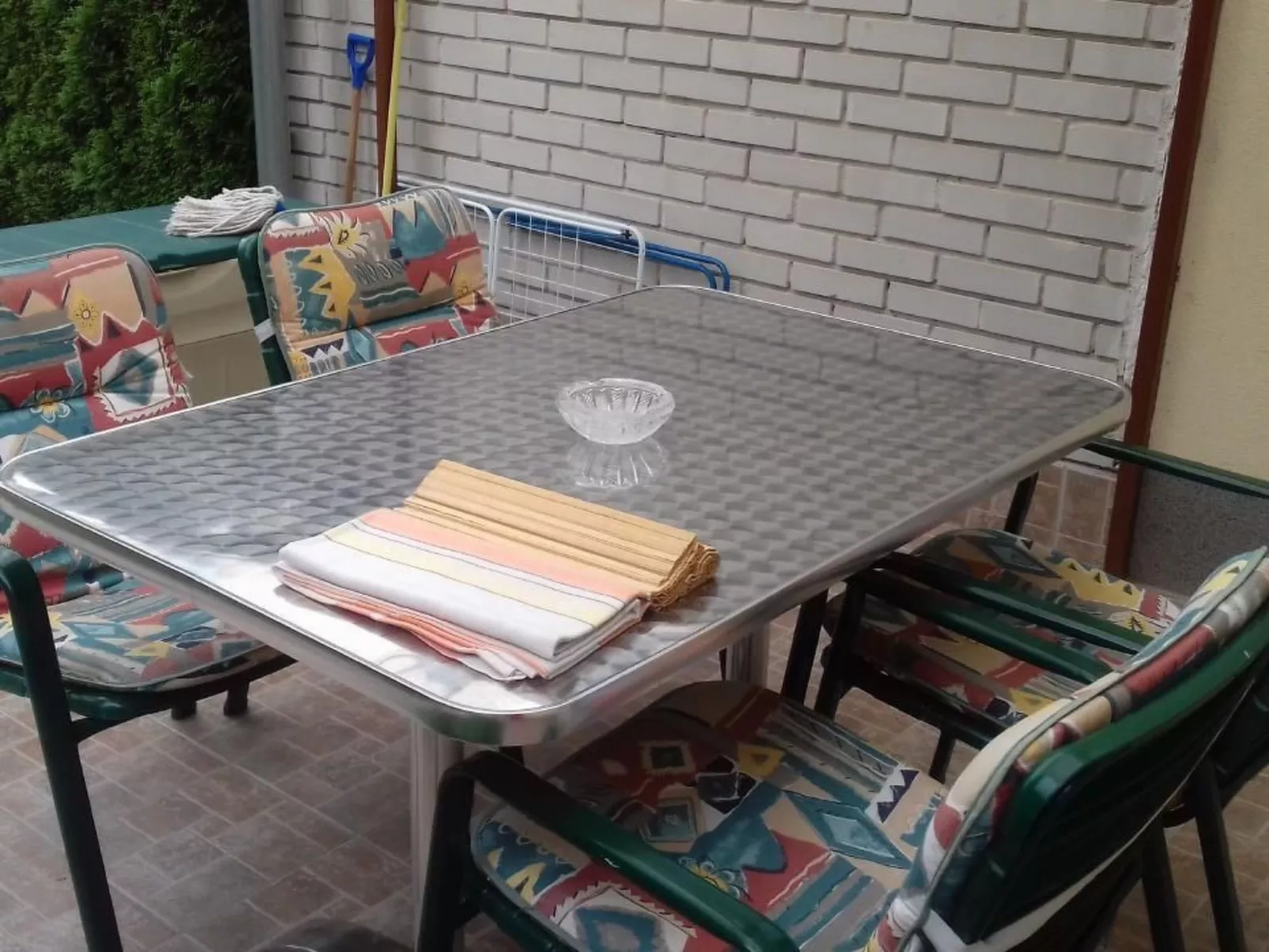 Klimatisiertes Ferienhaus in Bükfürdö mit Garten-Dedans