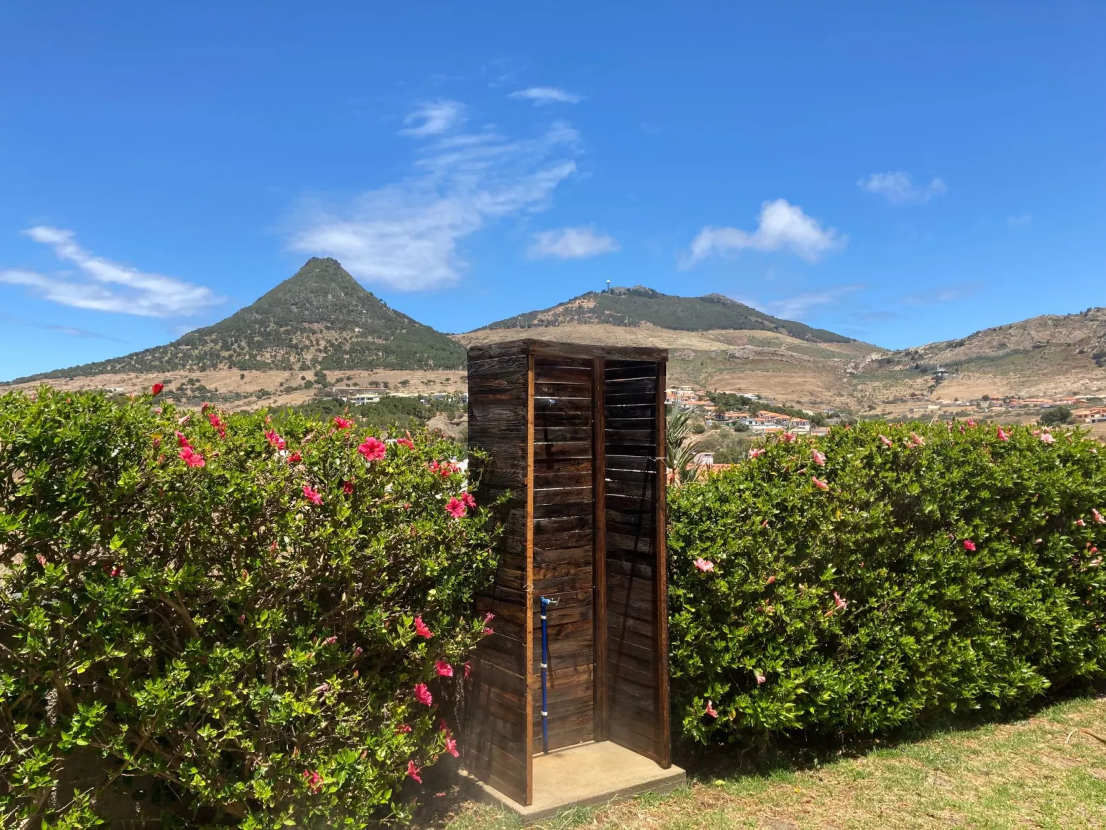 3-Schlafzimmer-Stadthaus, mit Panoramablick-Outside