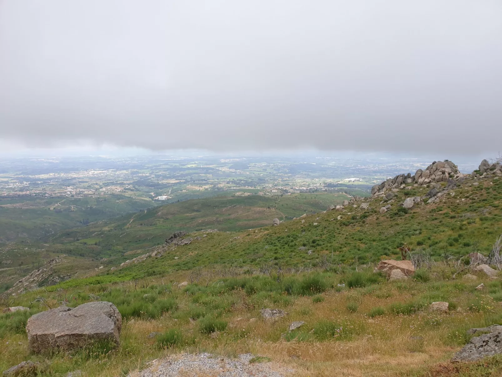 "Haus der Schwäne" - Geopark Serra da Estrela-Outside
