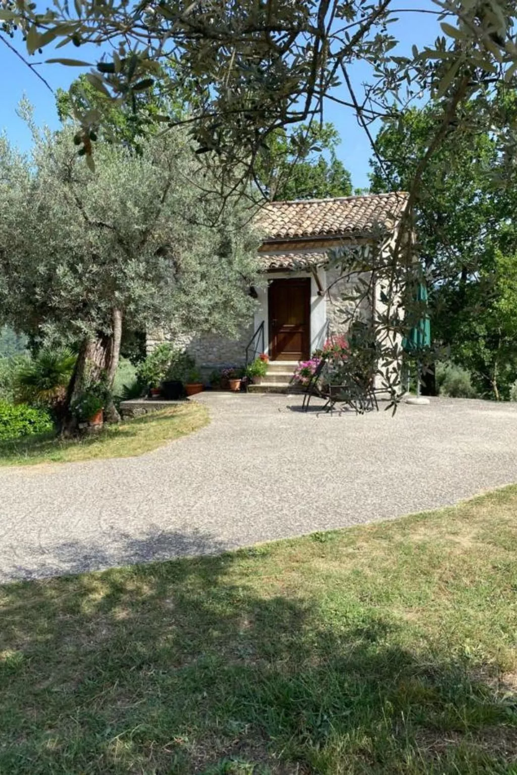 Zwei-Zimmer-Wohnung inmitten der Natur-Draußen