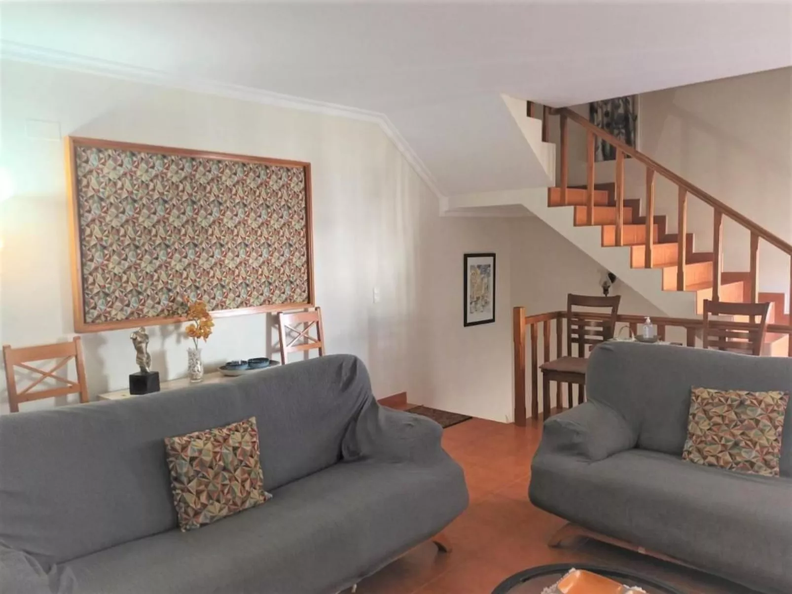 Geräumiges Haus in der Nähe von Angra do Heroismo-Drinnen