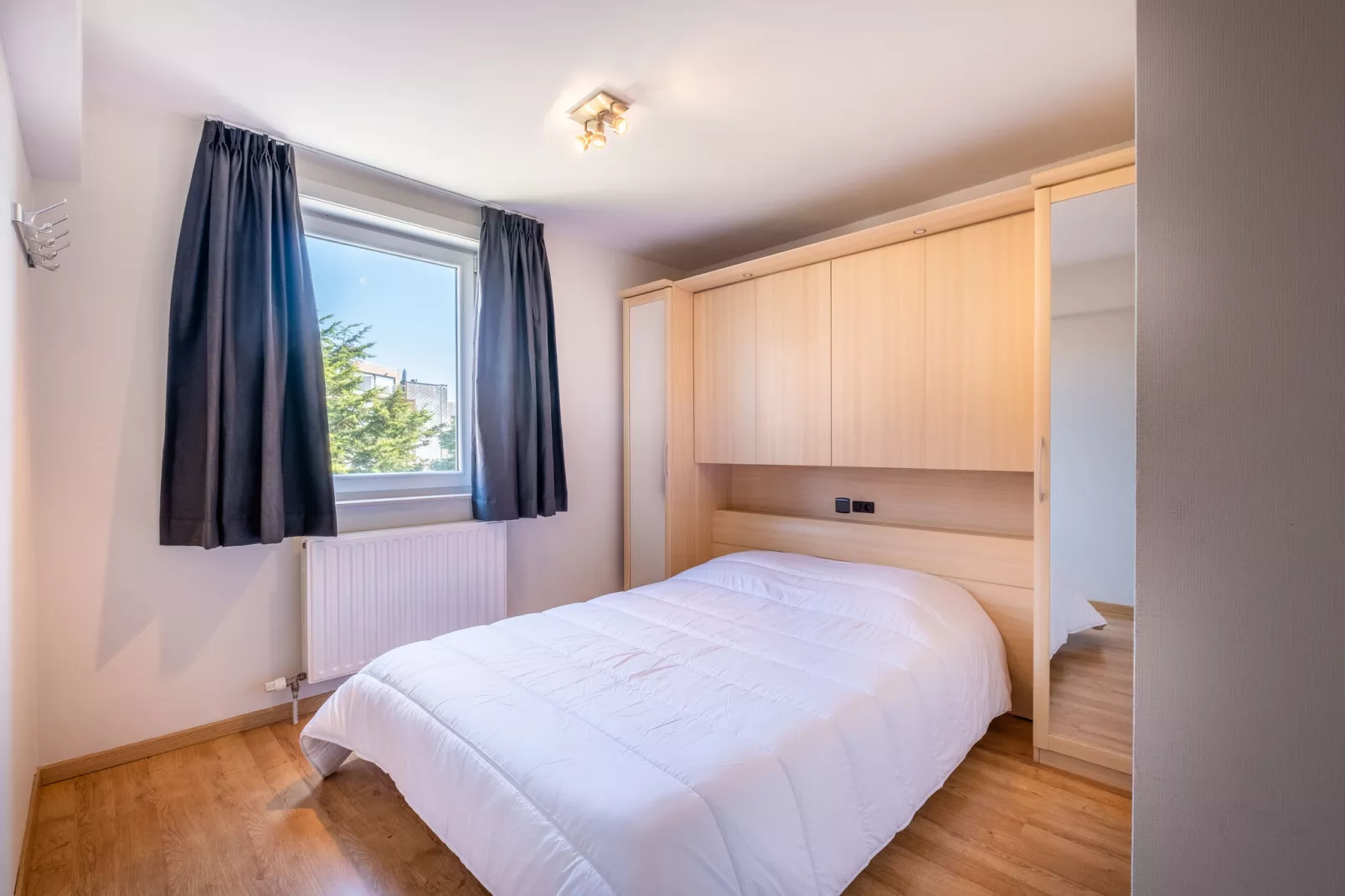 Pablo I 401 G09-Bedroom