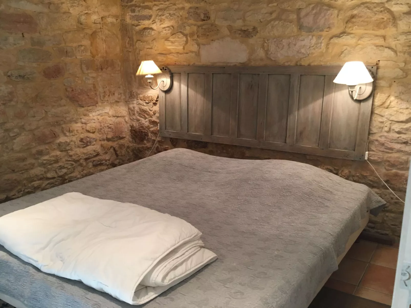 Monfort in Sainte-Mondane-Image-tags.info