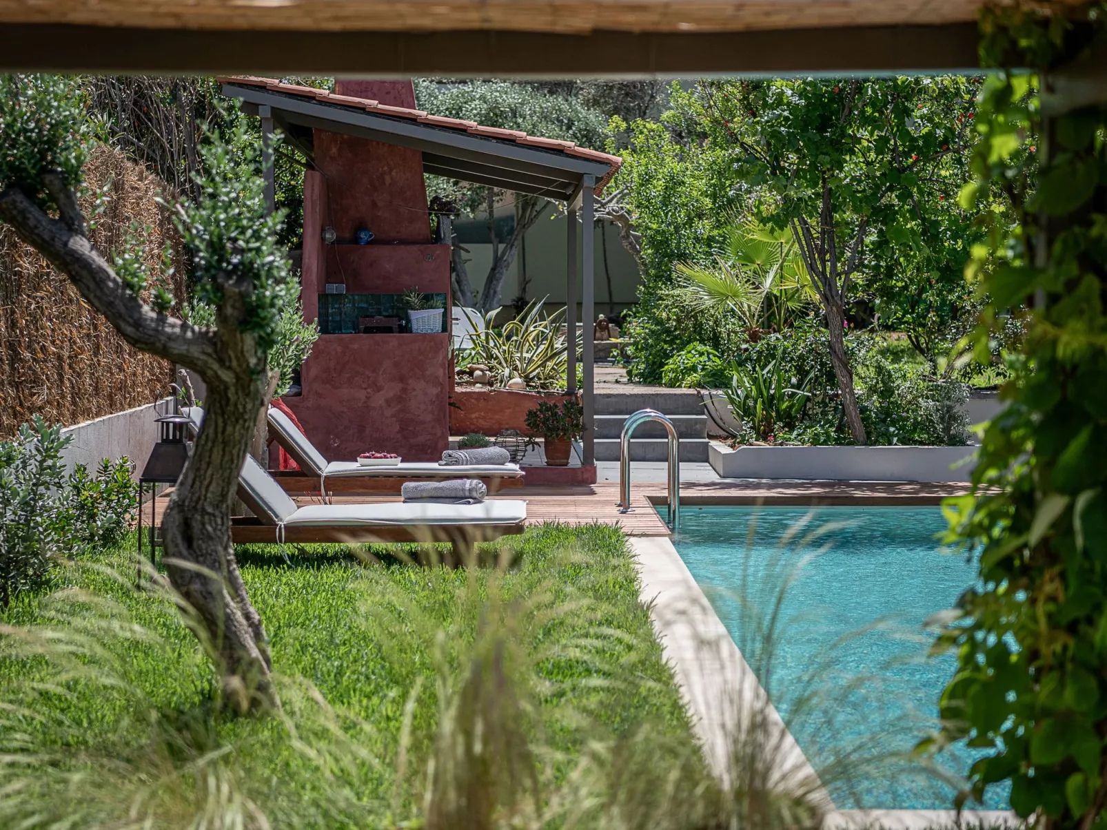 Am Strand mit Pool für eine oder zwei Familien-Dehors
