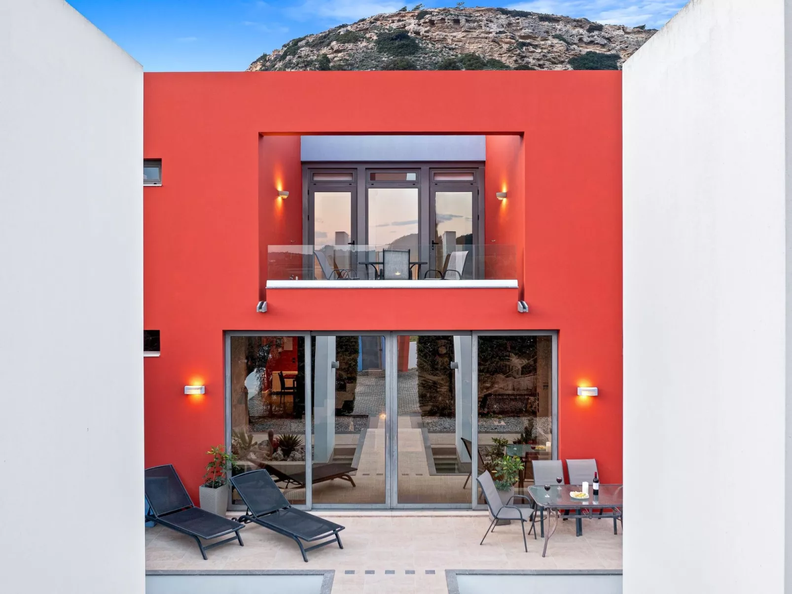 Charmante Mandelvilla auf der Insel Rhodos-Dehors