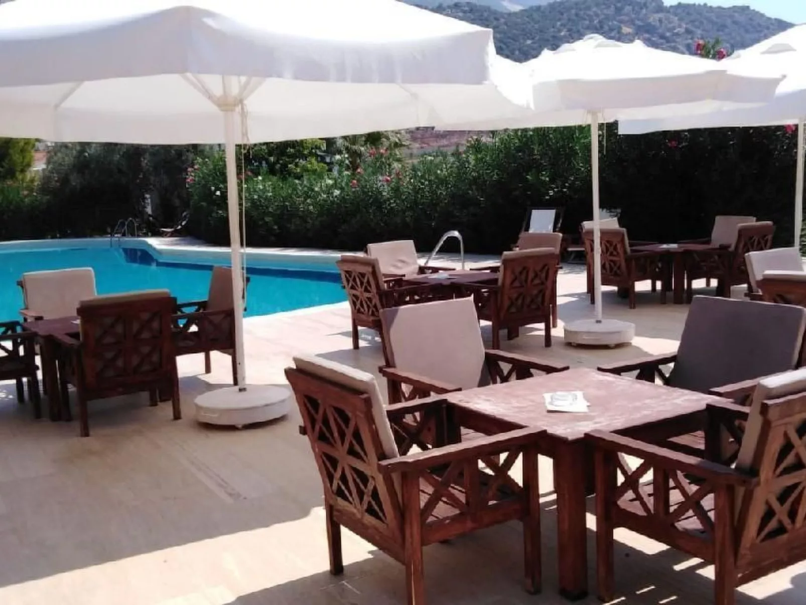 Mit Blick auf das Wasser-Outside