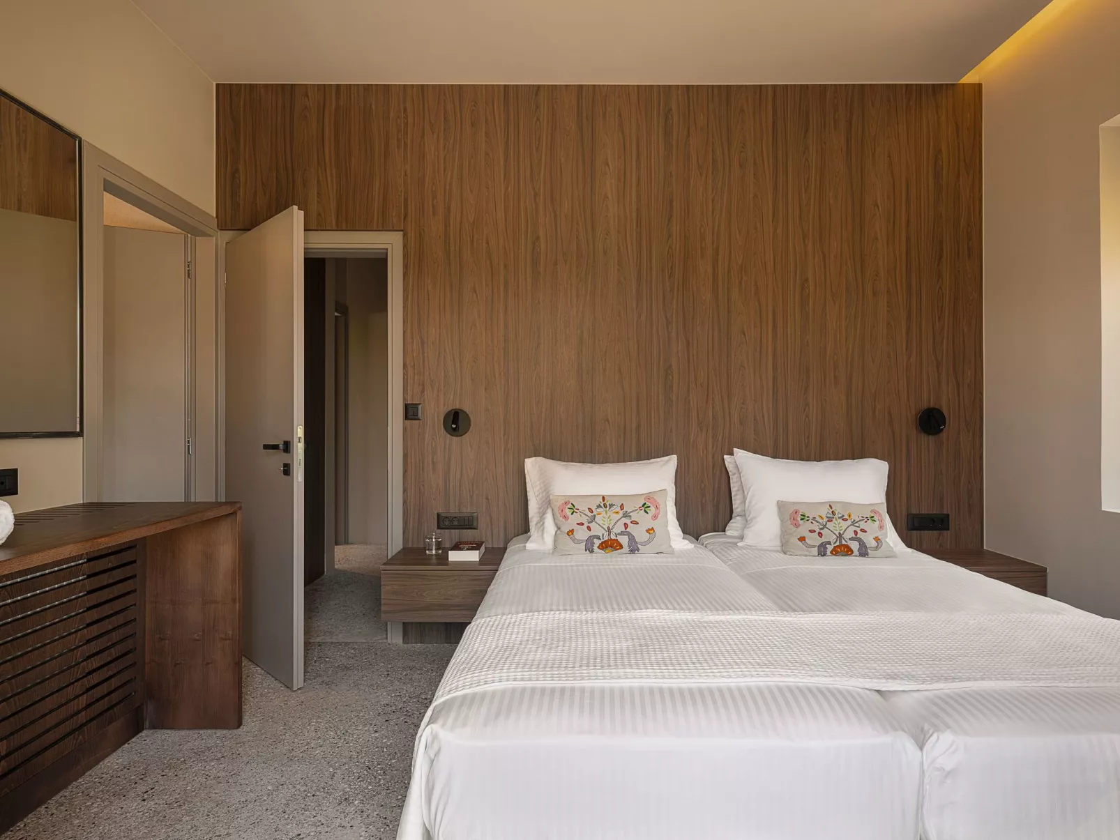 "Villa Portokalea", direkt am Meer-Drinnen